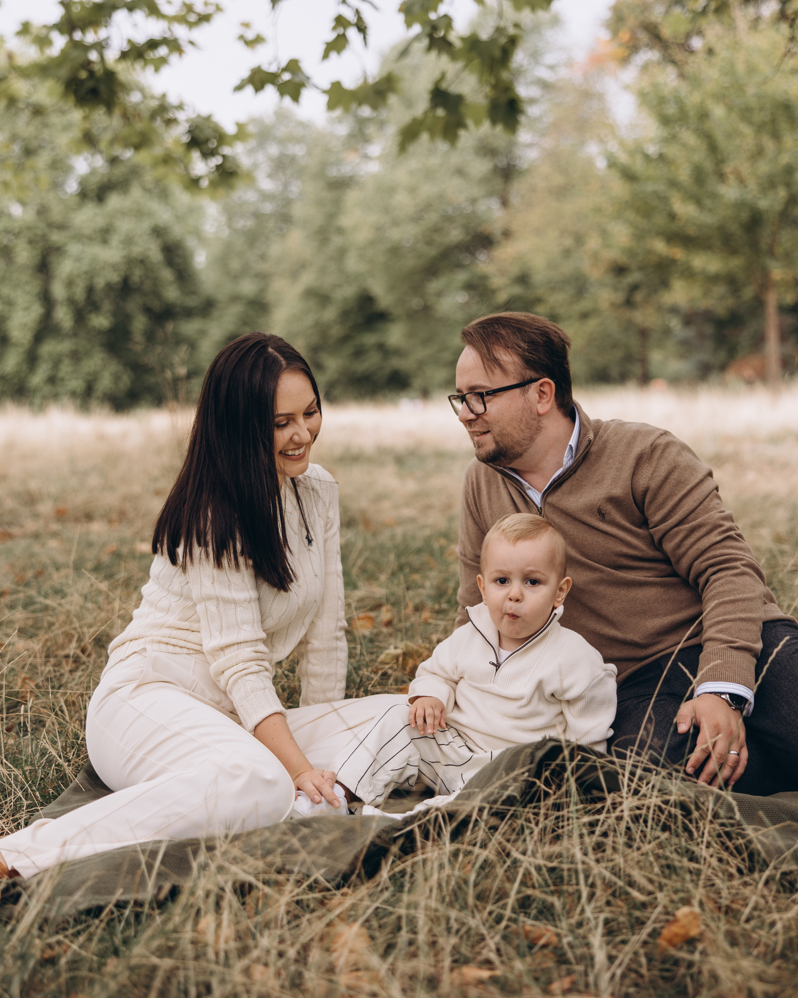 Charles with parents (Hyde park). Anastasia Klink, Photographer in London