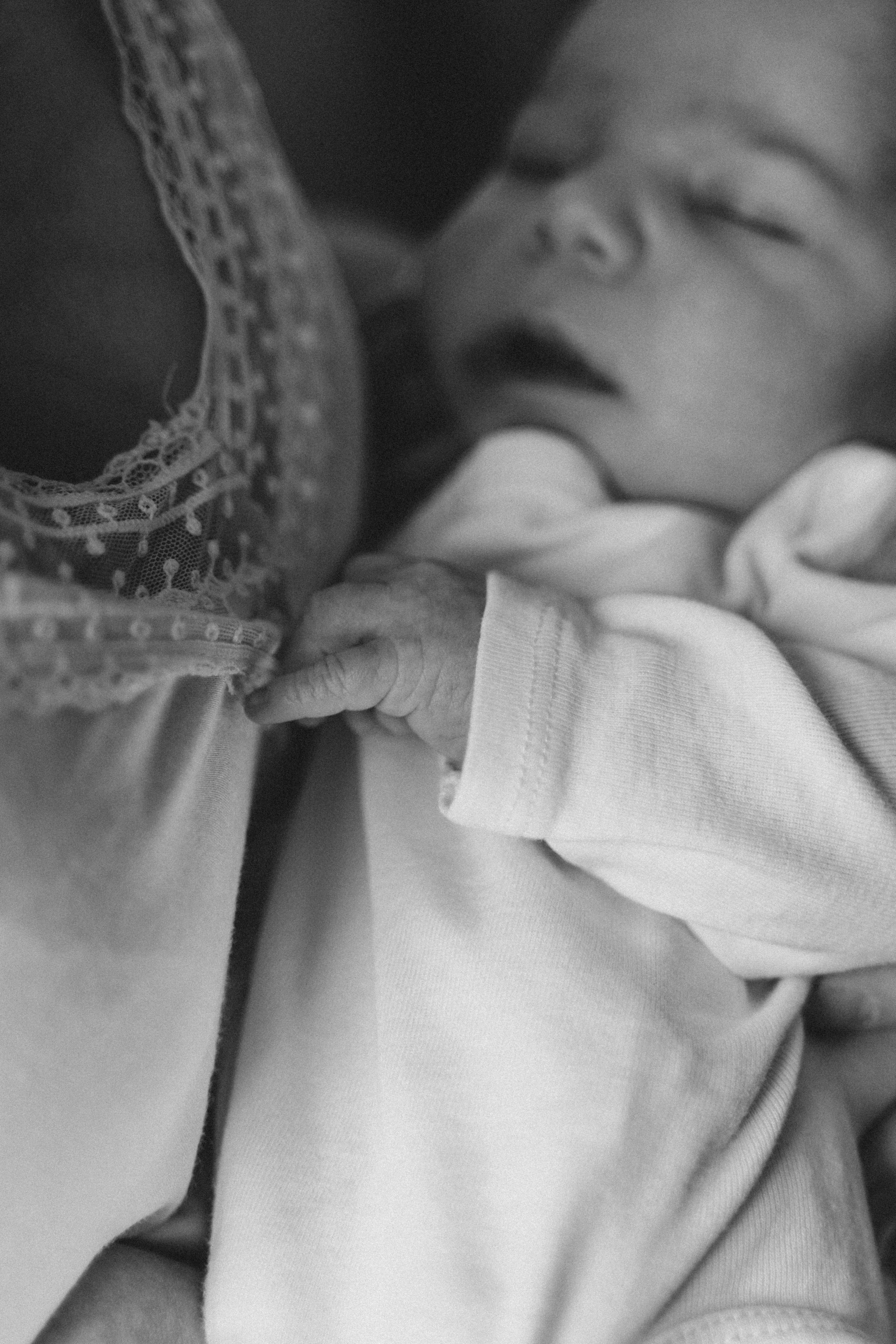 La douceur des premiers instants. Weeding photographer / event / portrait