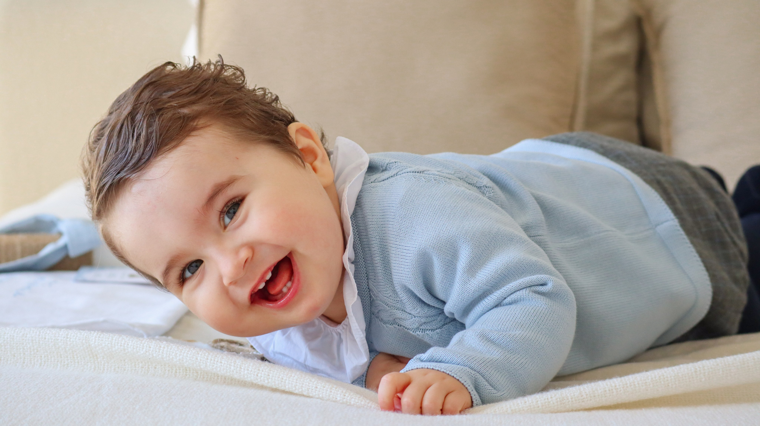 Baptism Photographer in Aveiro, Portugal | Bia Bandeira