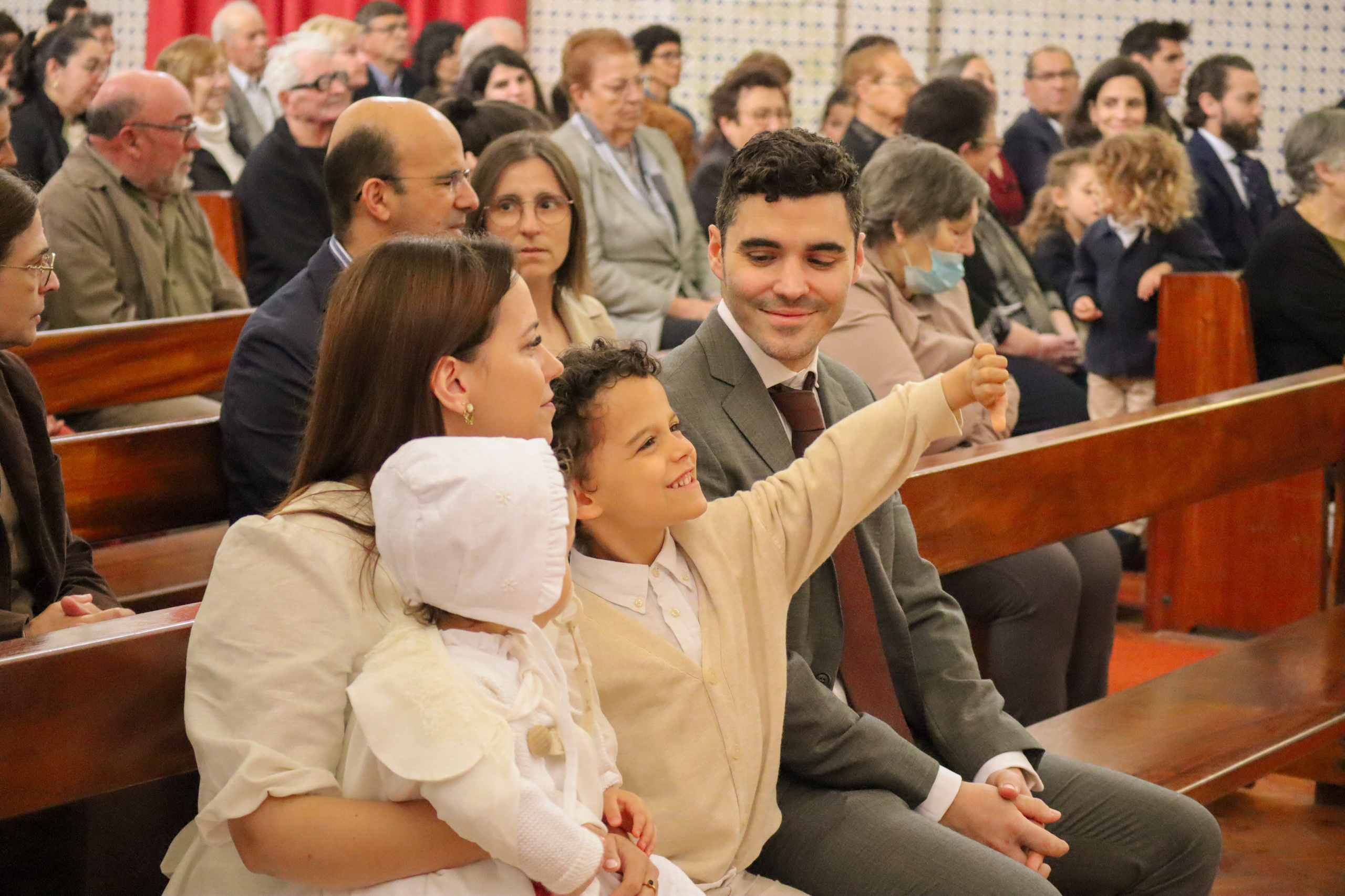 Baptism Photographer in Aveiro, Portugal | Bia Bandeira