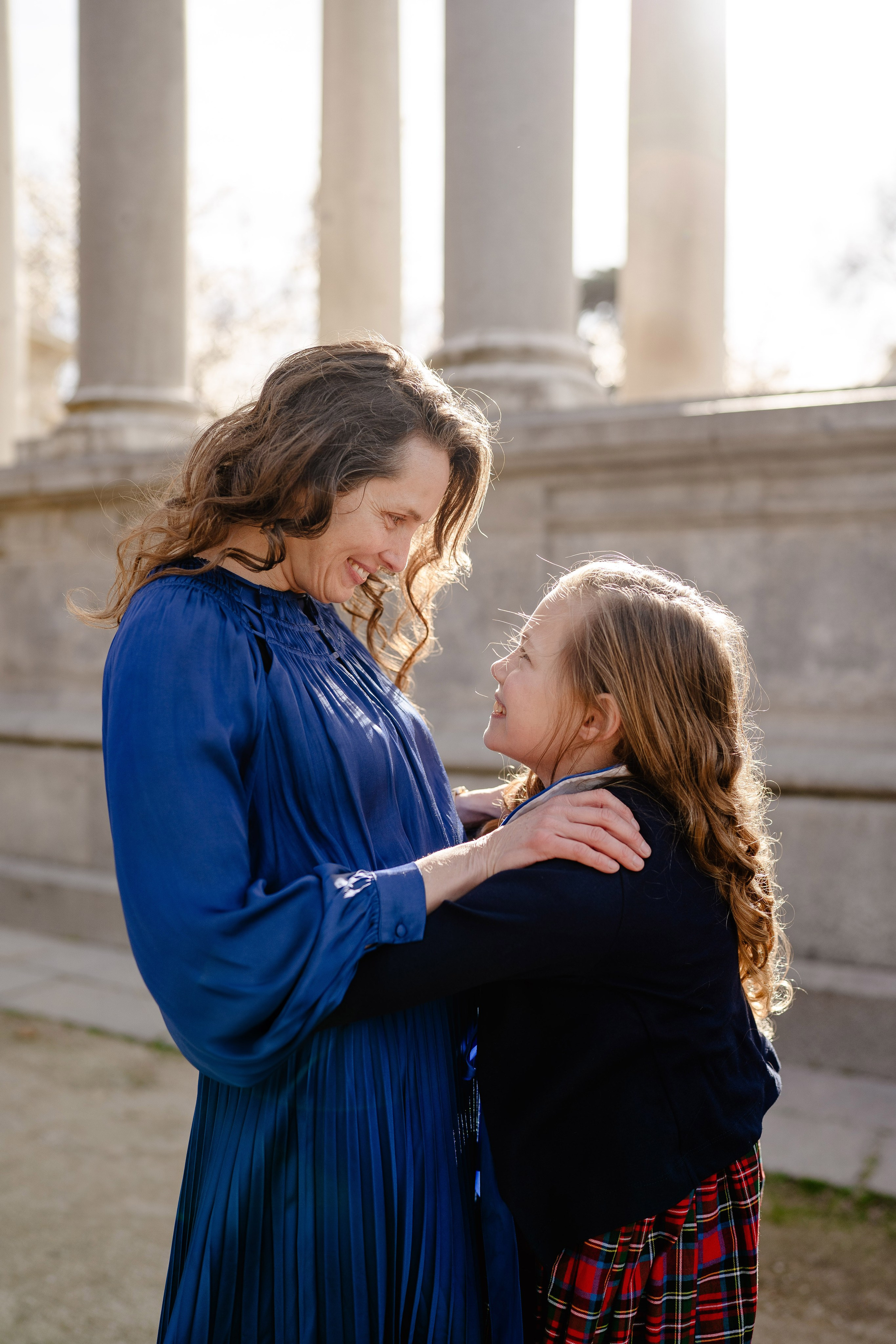 Family photoshoot in Retiro Park. Madrid Photographer for Proposals, Engagements & Families | Anya Petrova