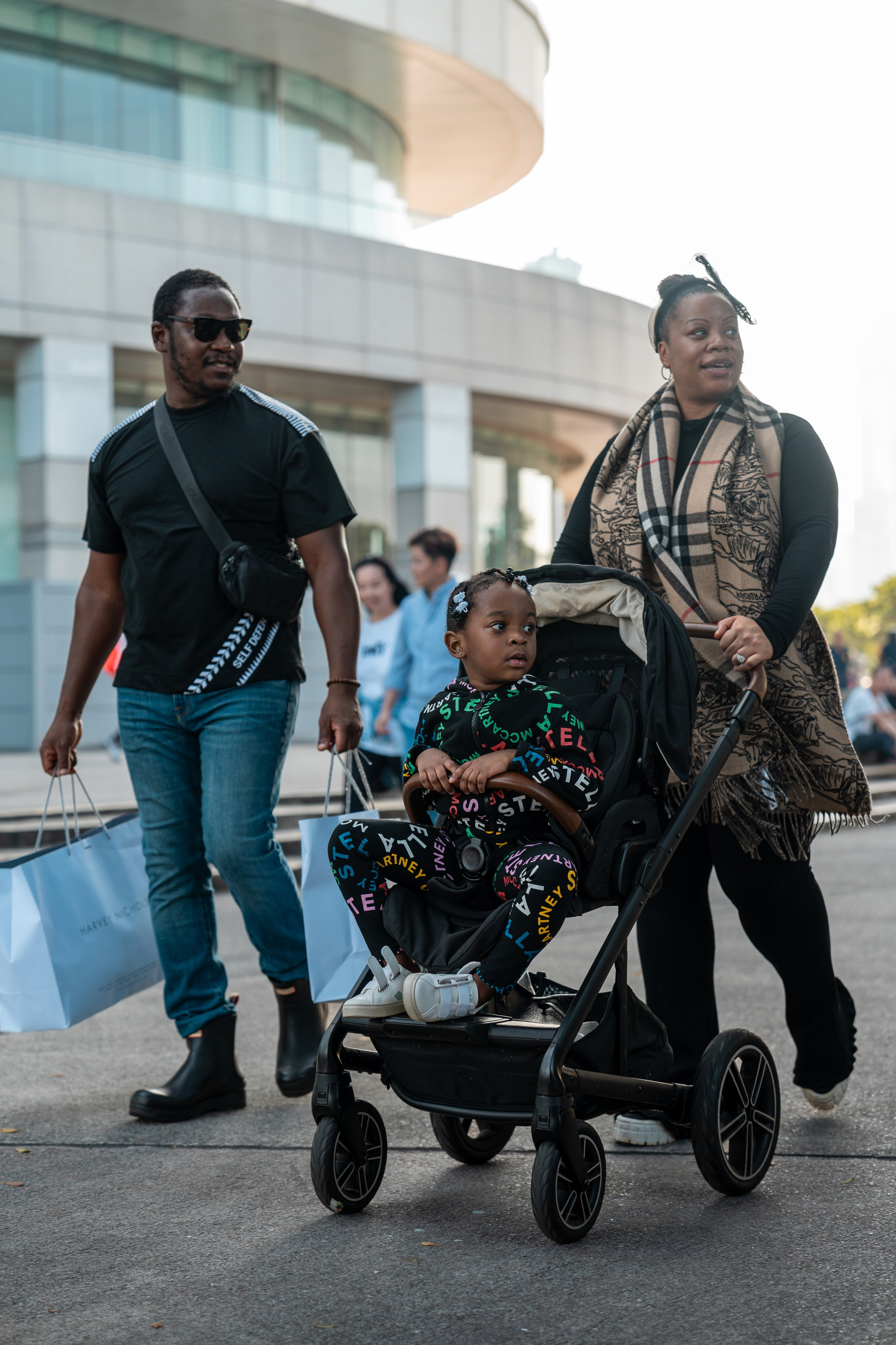 ELISA & BABA. PHOTOGRAPHER IN HONG KONG (WEDDING, FASHION, FAMILY, EVENTS)