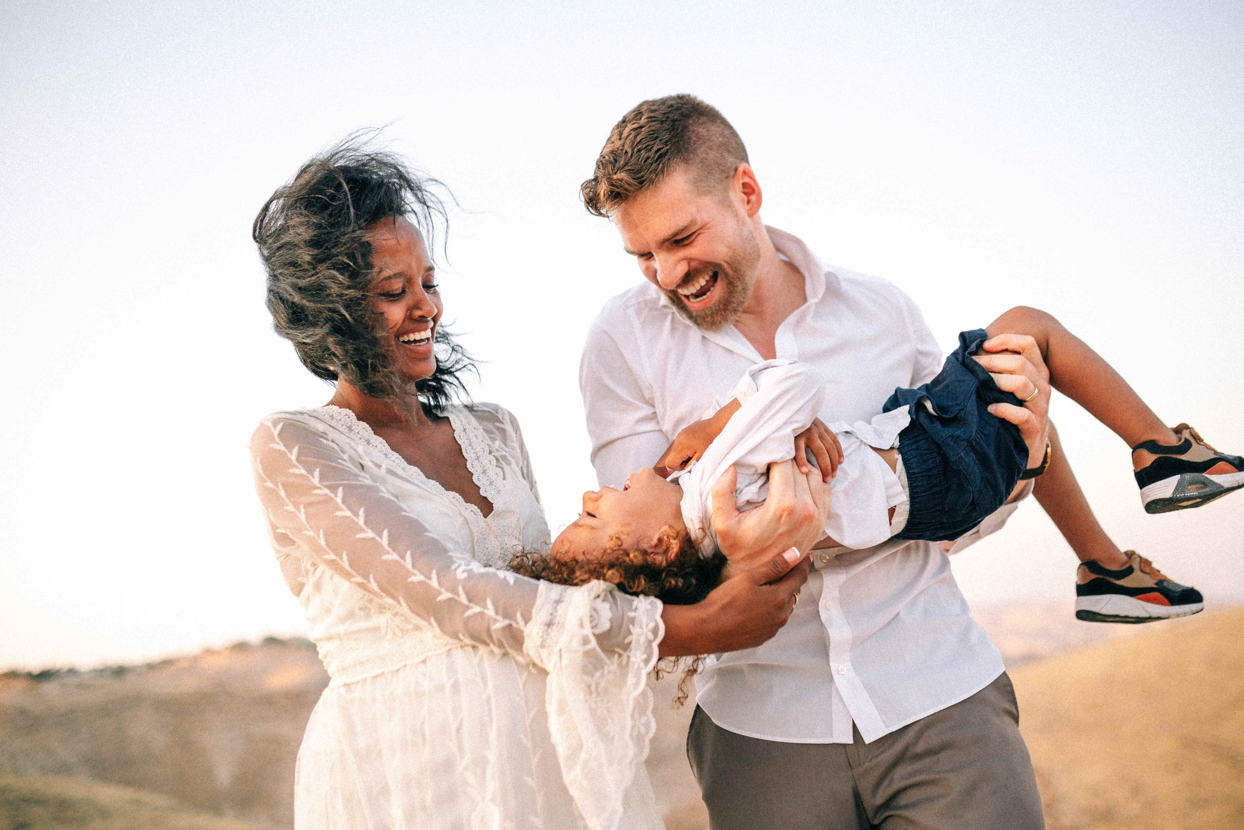 PHOTO SESSION IN THE DESERT NEAR MAALE ADUMIM. PHOTOGRAPHER IN ISRAEL