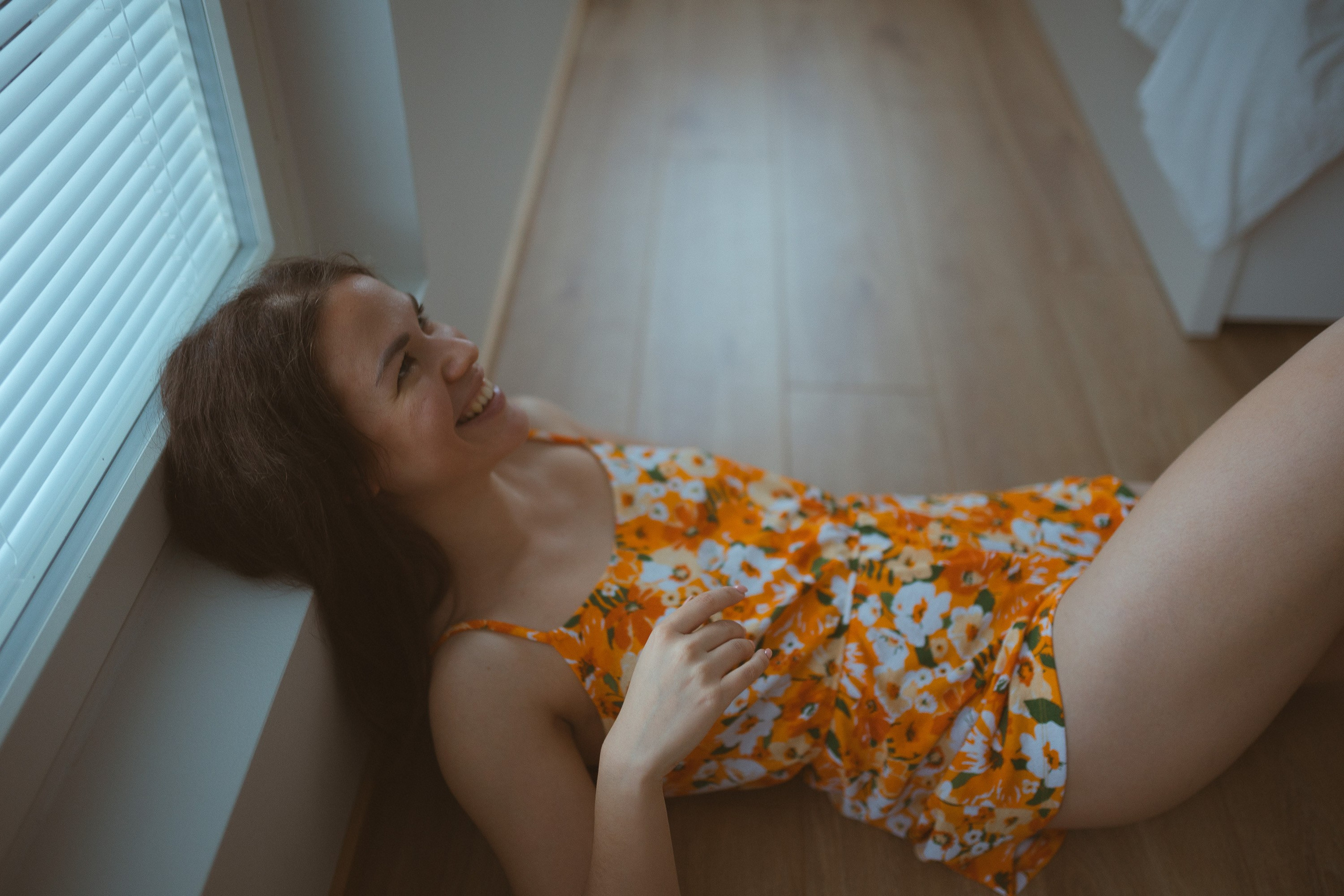 Boudoirkuvaus kotona -kuin tarina. Valokuvaaja Lahti, Helsinki Elena Salonen