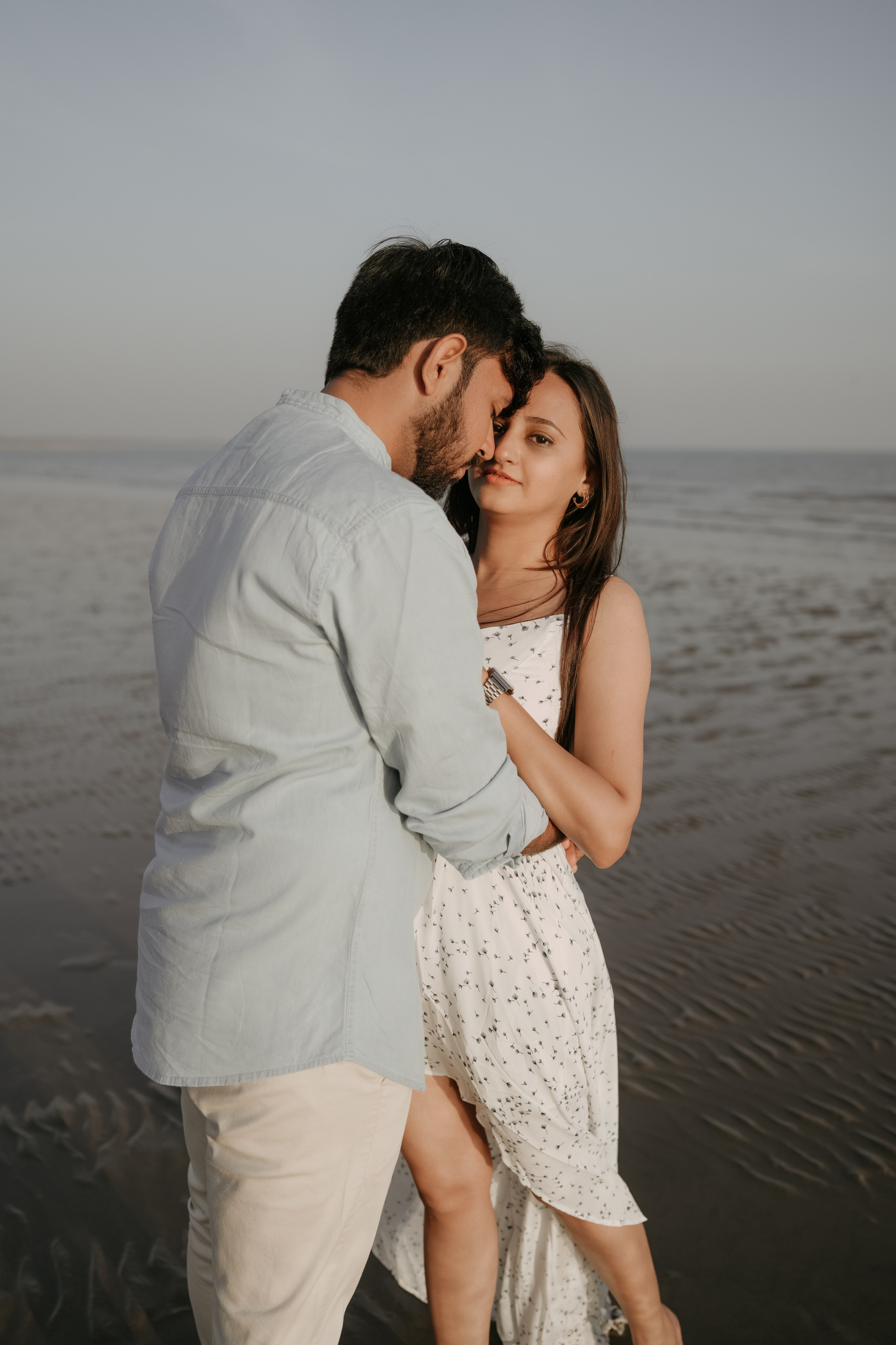 COUPLE SESSIONS. Love Emotions Weddings
