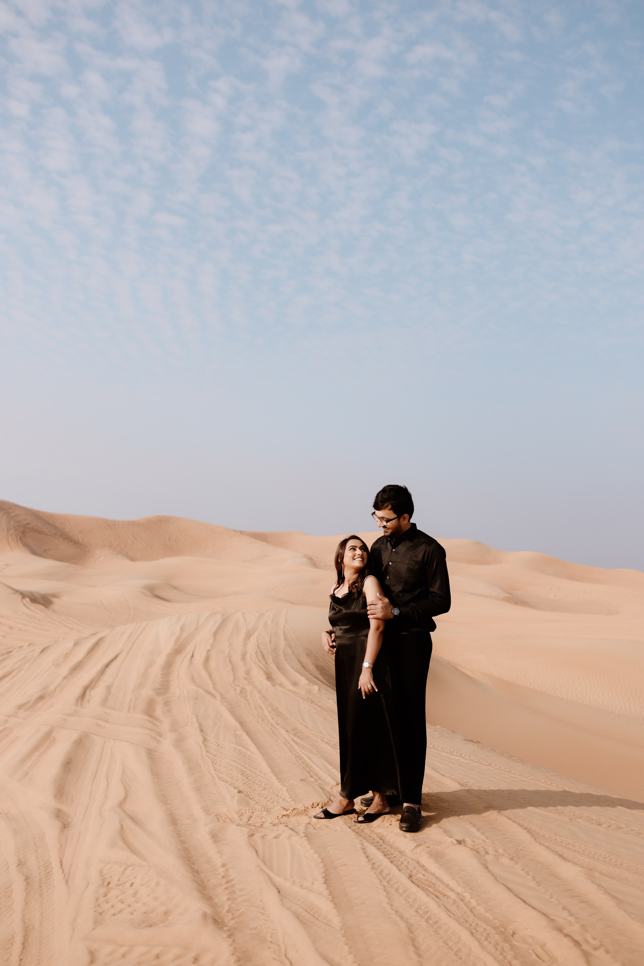 COUPLE SESSIONS. Love Emotions Weddings