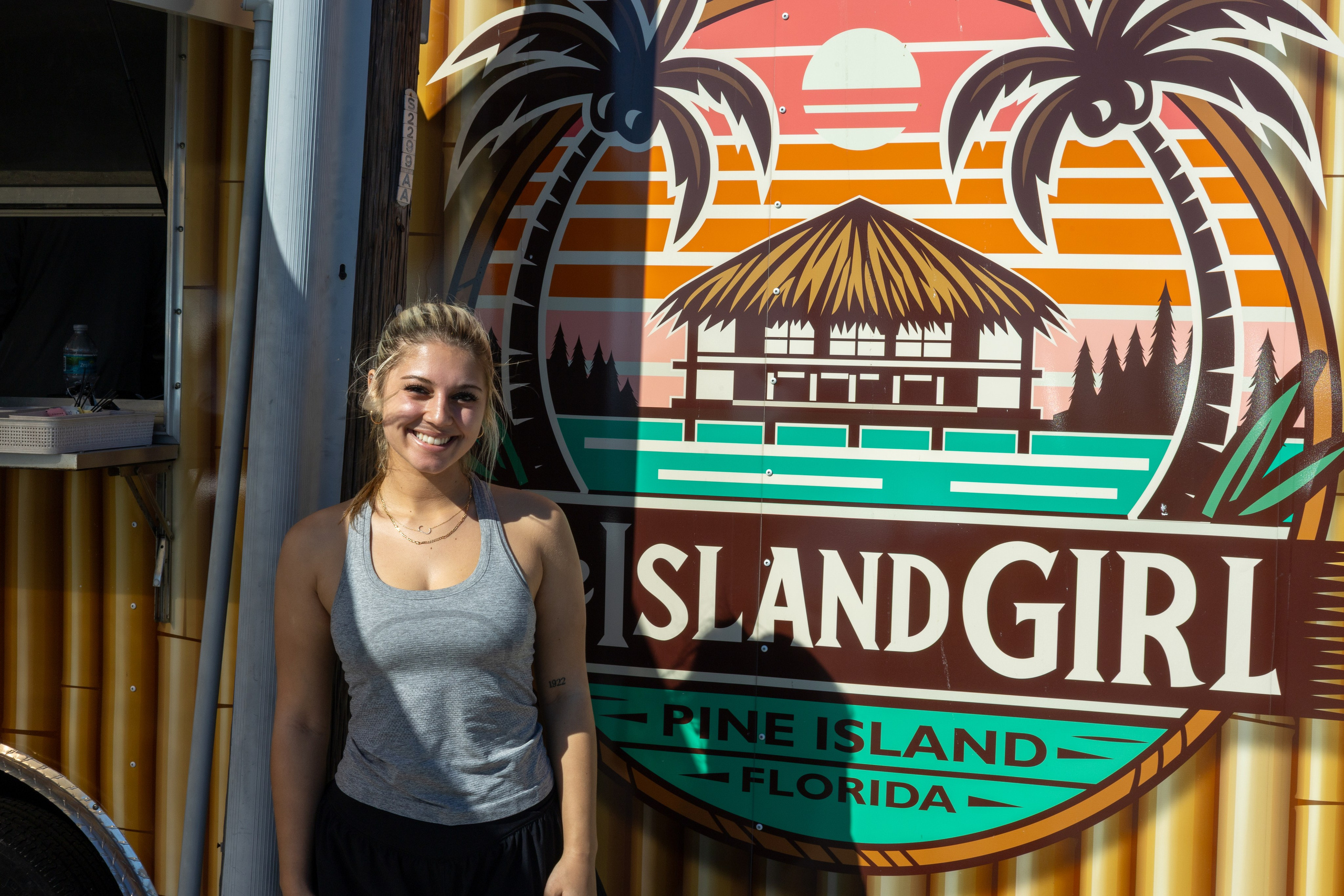 Pine Island / Machala. Out and About 239