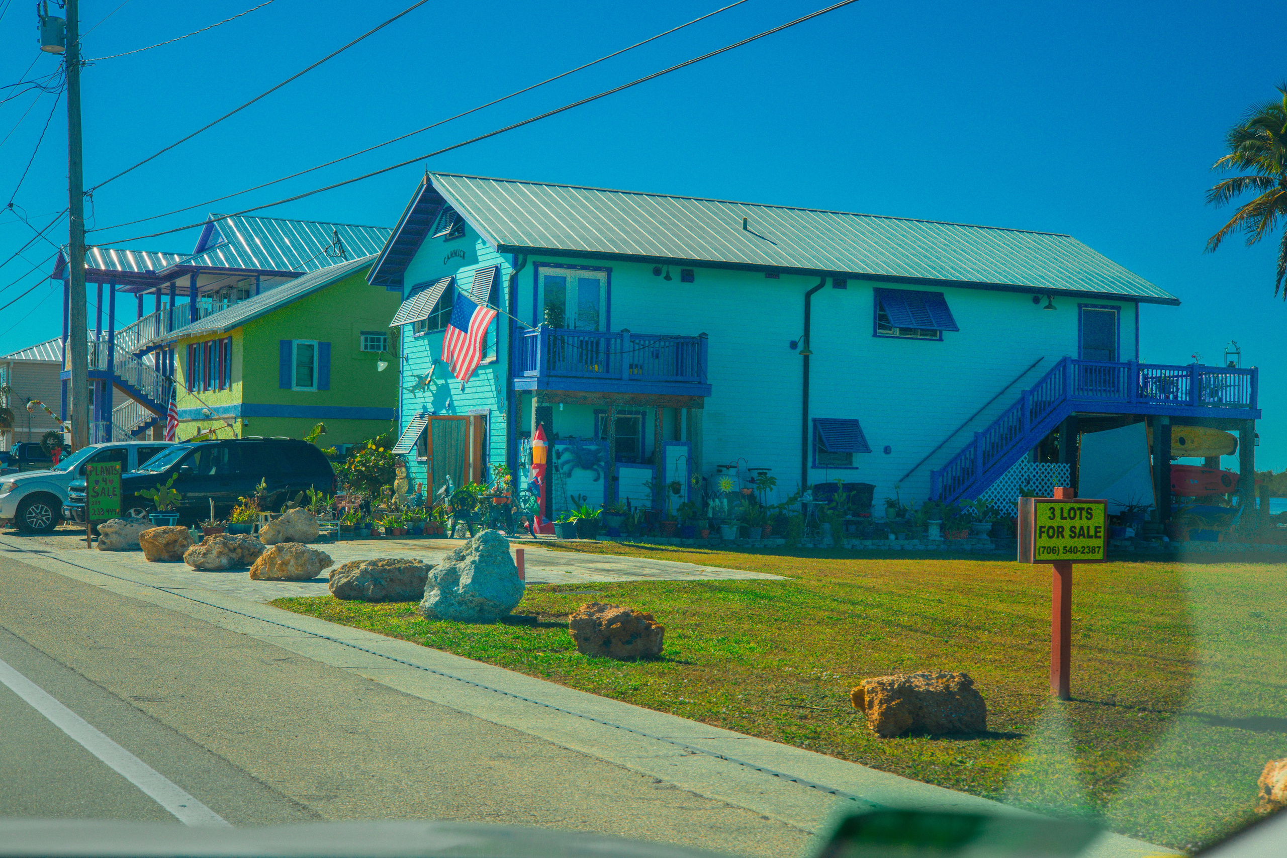 Pine Island / Machala. Out and About 239