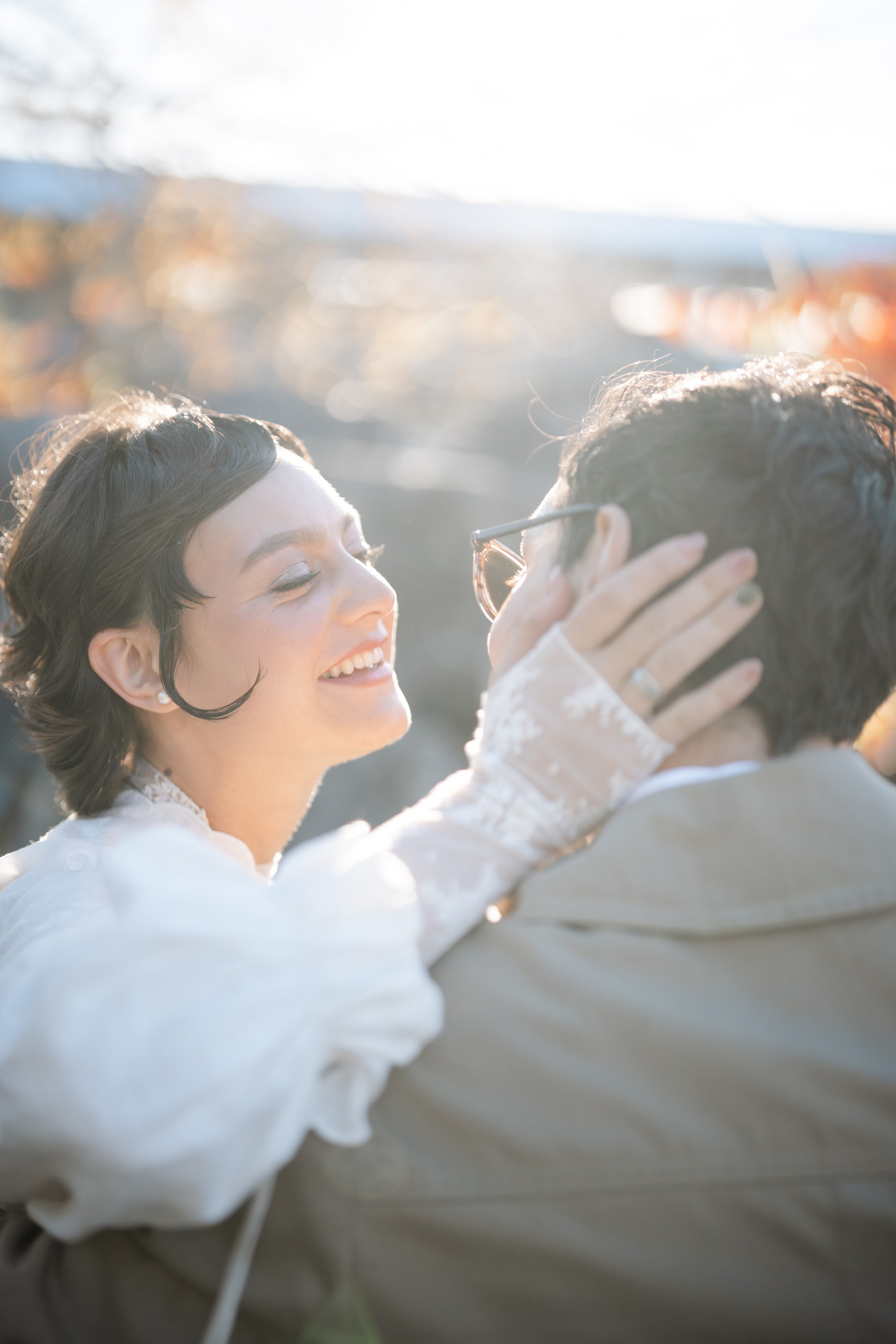 Wedding photo shoot in Dumbo, Brooklyn. Portrait and wedding photographer in New York
