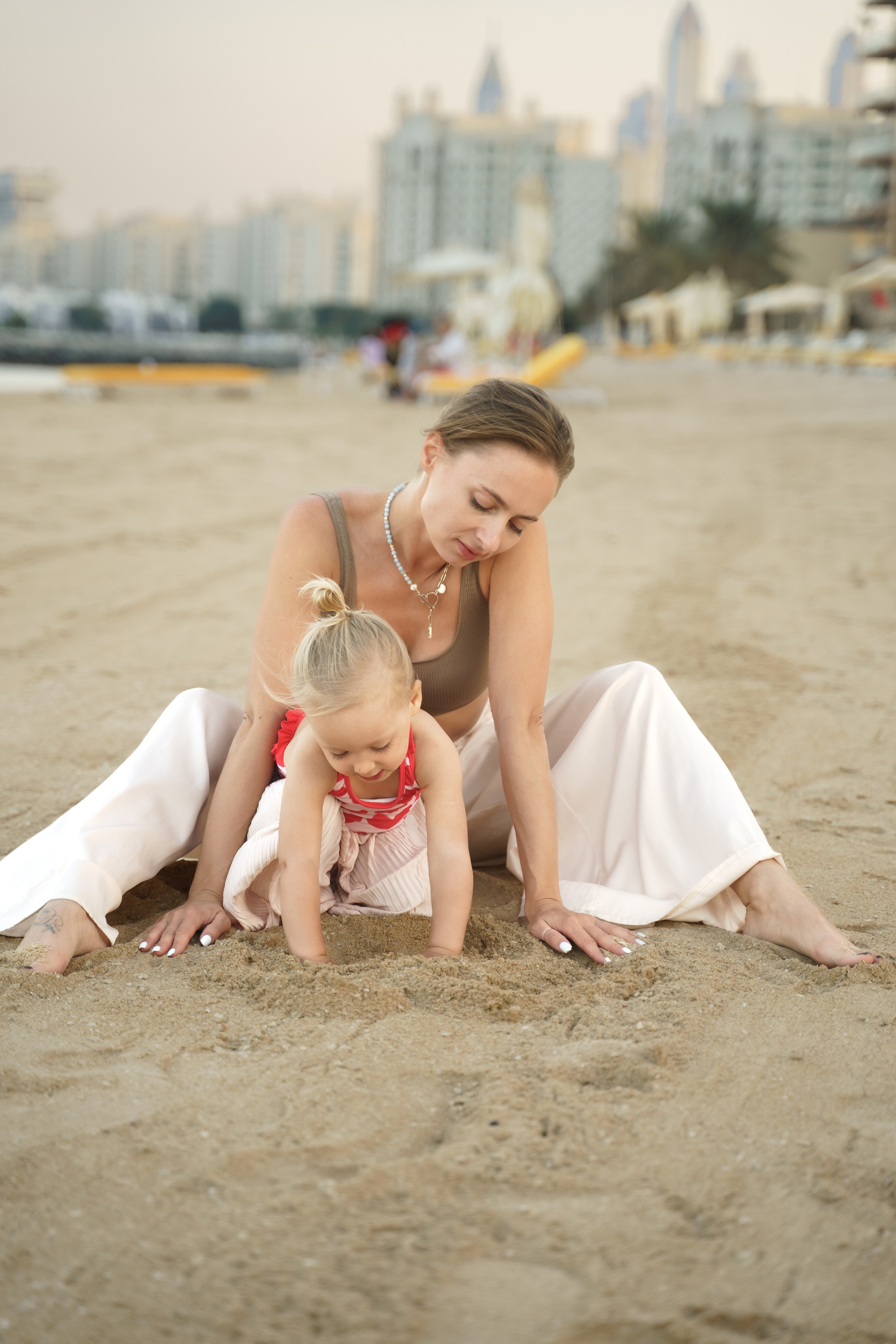 Anastasia and Sophie — dancing family. Tatiana Smirnova — Photographer