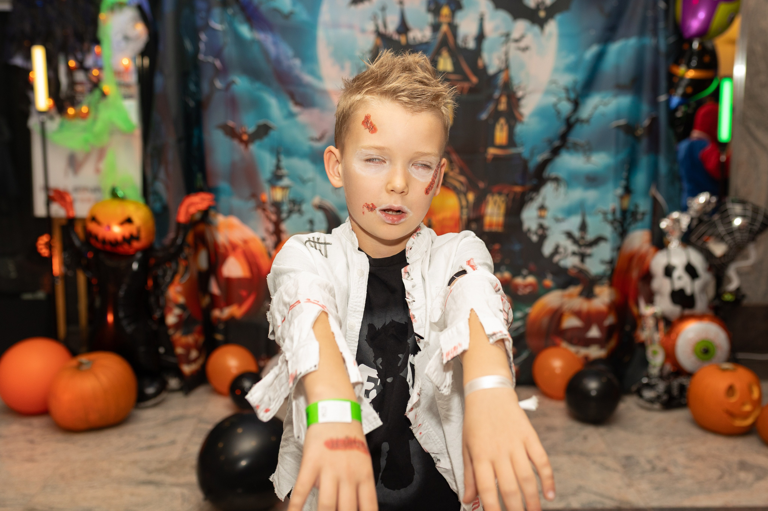 Leo dance studio Helloween 2025. Семейный и детский фотограф в Варшаве Мила Бобровская