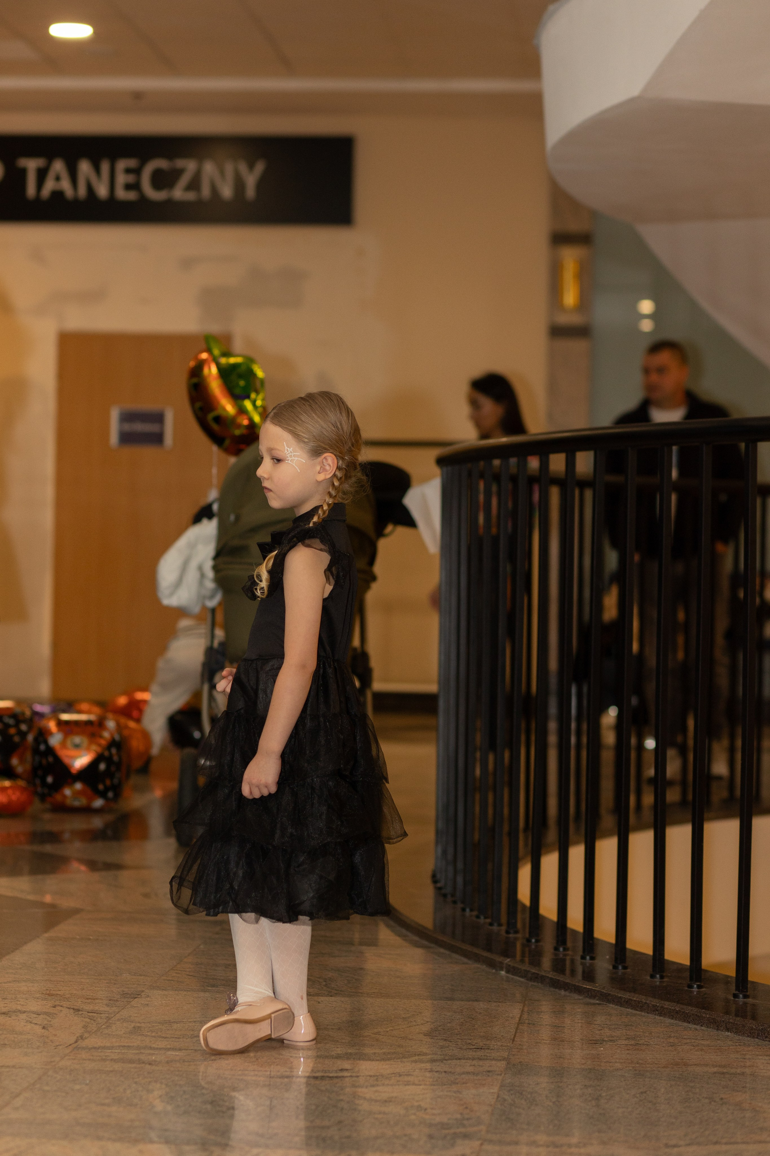 Leo dance studio Helloween 2025. Семейный и детский фотограф в Варшаве Мила Бобровская