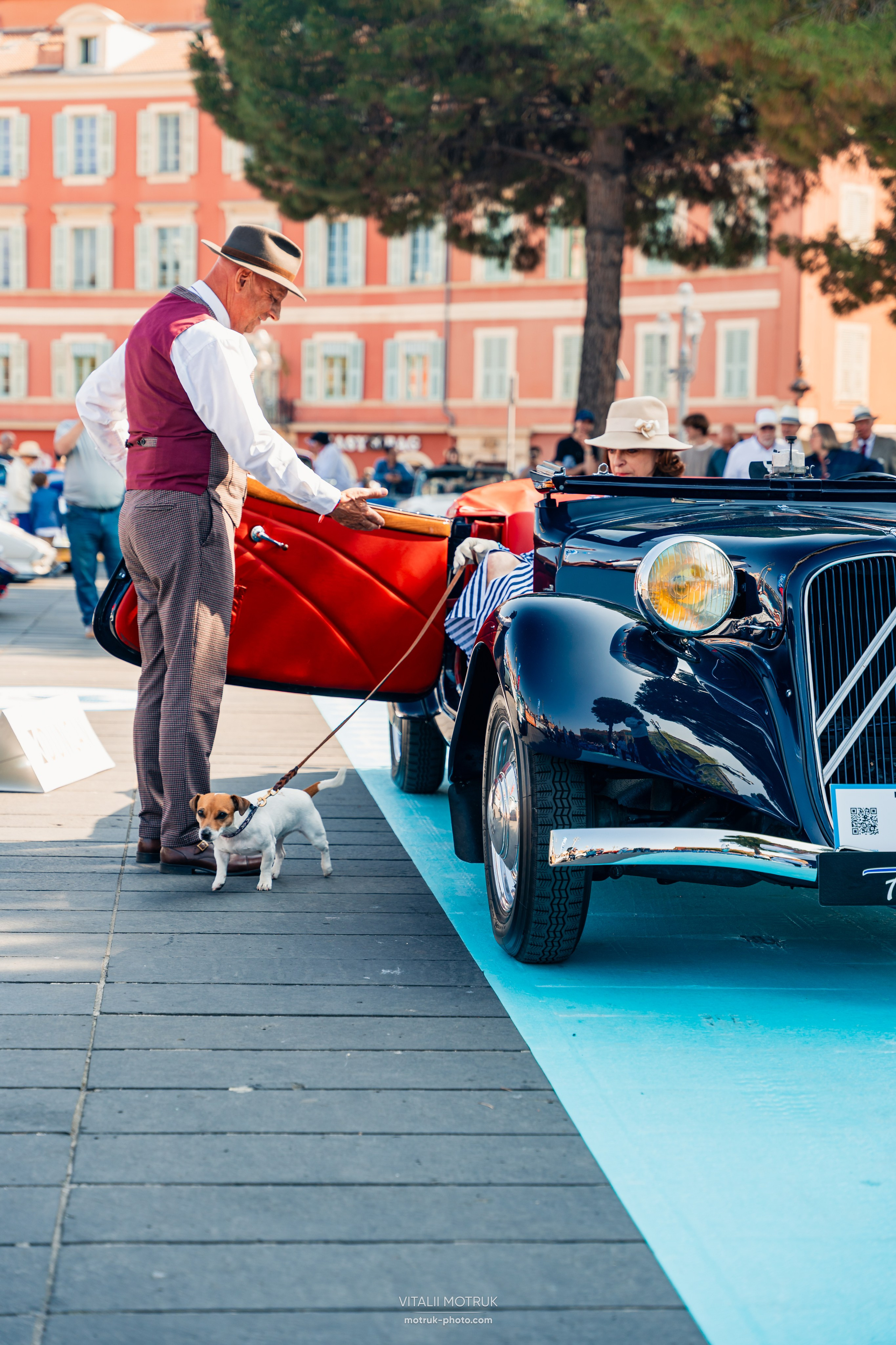 Legends de Nice. Photographe de voitures à Paris — Vitalii Motruk