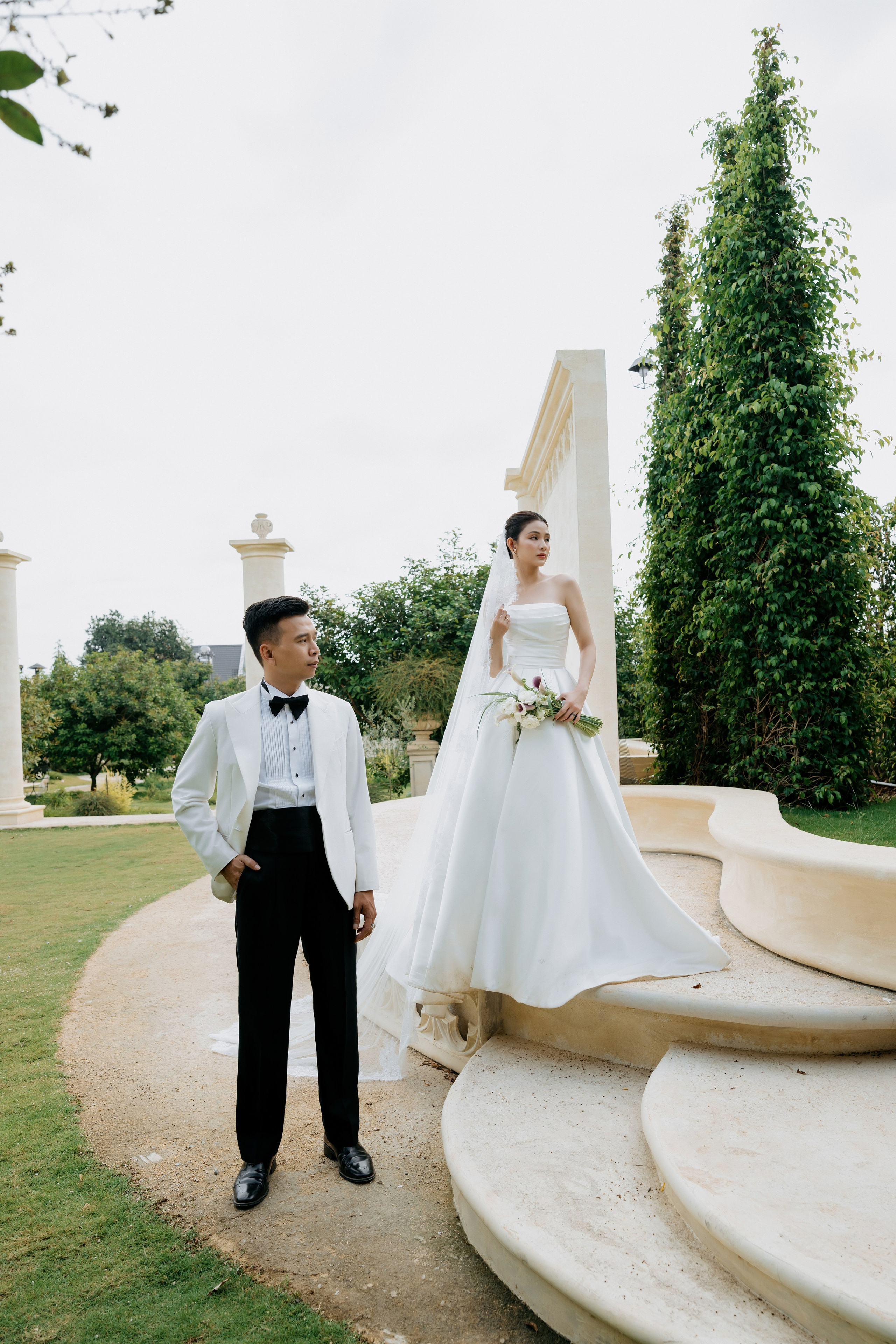 THU & NHU / An garden. Saigon Wedding Present | Art Beyond Moments