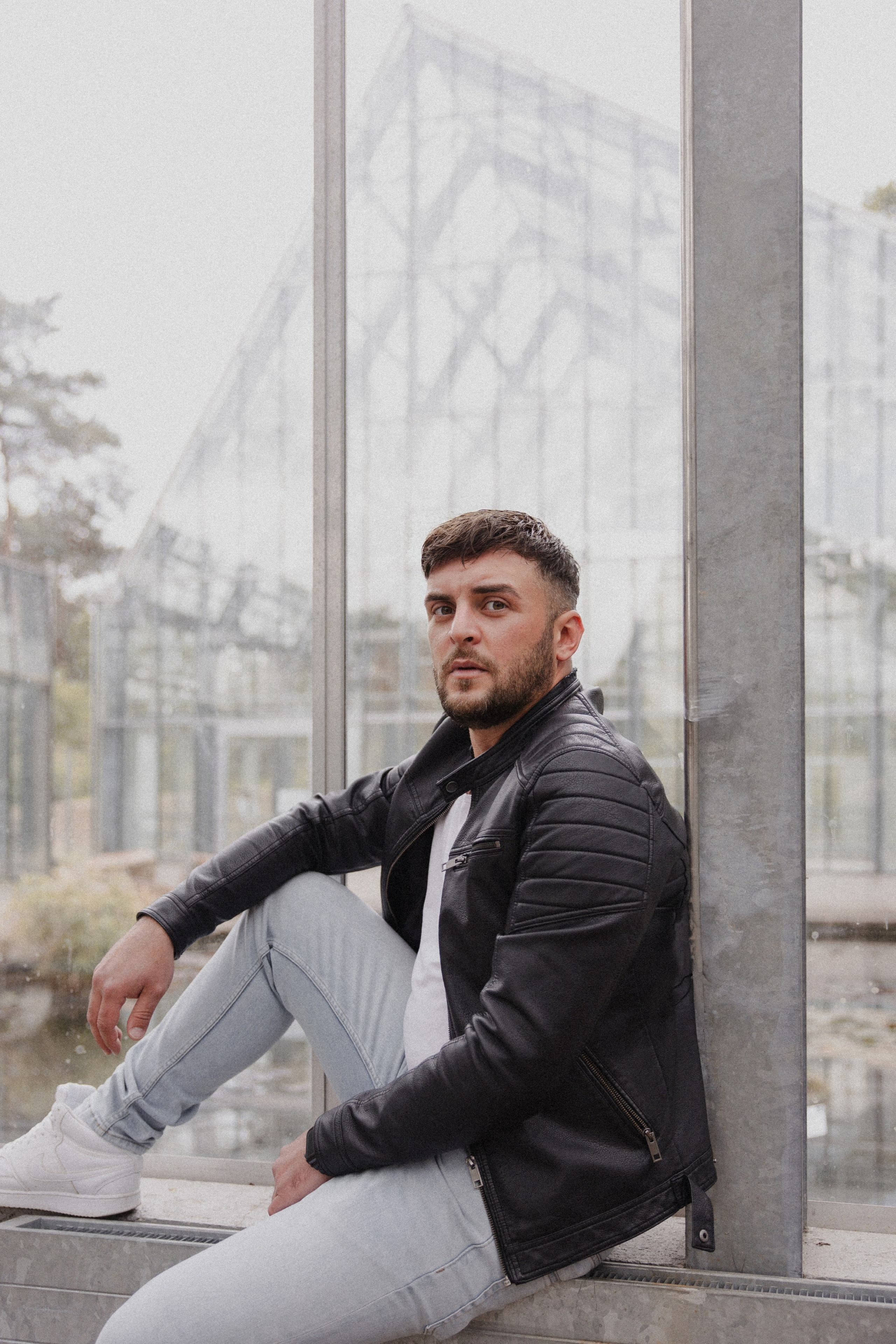 Liridon I Draußen. Hochzeitsfotografin Bochum | Halyna Reiche Fotografie NRW