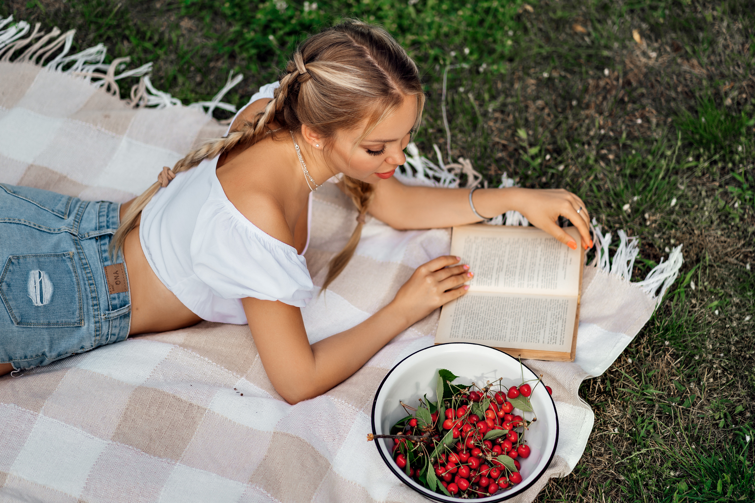 Nika. Cherry garden. Professional Photographer in Miami, Florida