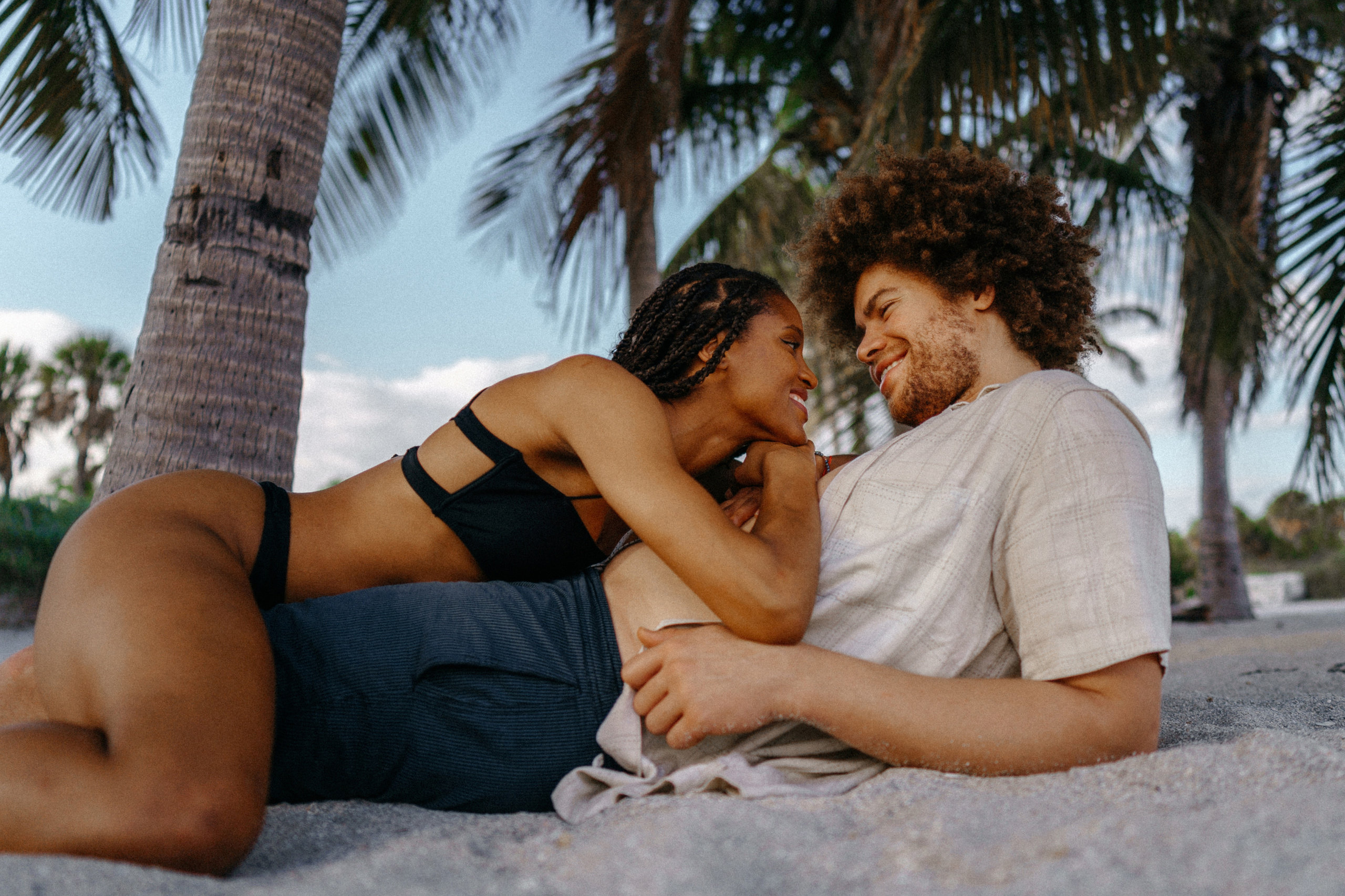 Zoya and Matai | Лавстори в Майами. Professional Photographer in Miami, Florida