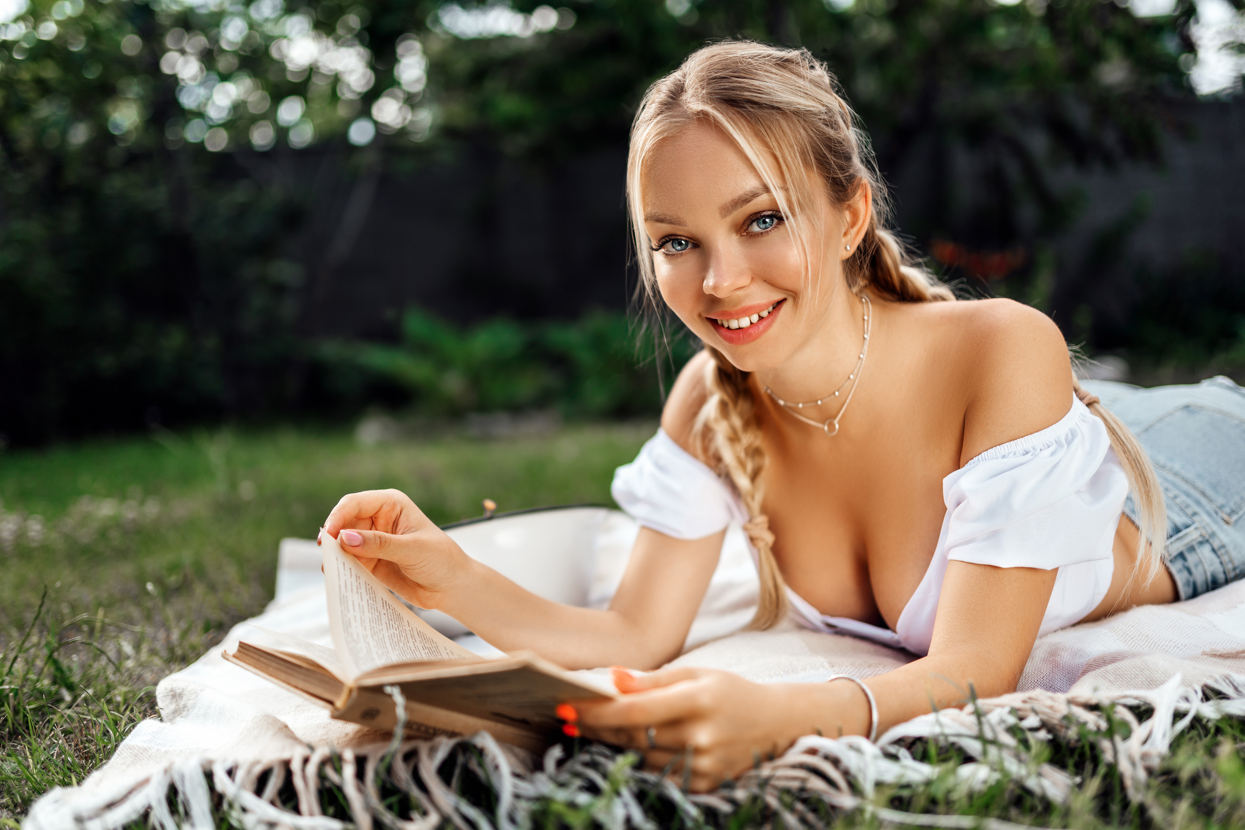 Nika. Cherry garden. Professional Photographer in Miami, Florida