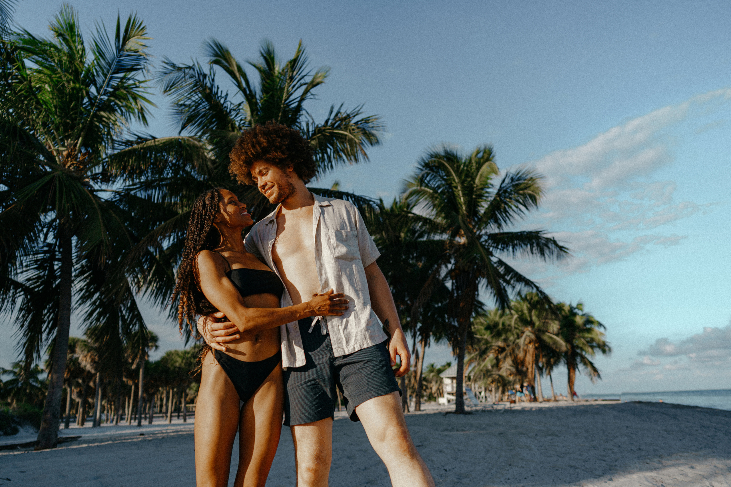 Zoya and Matai | Лавстори в Майами. Professional Photographer in Miami, Florida