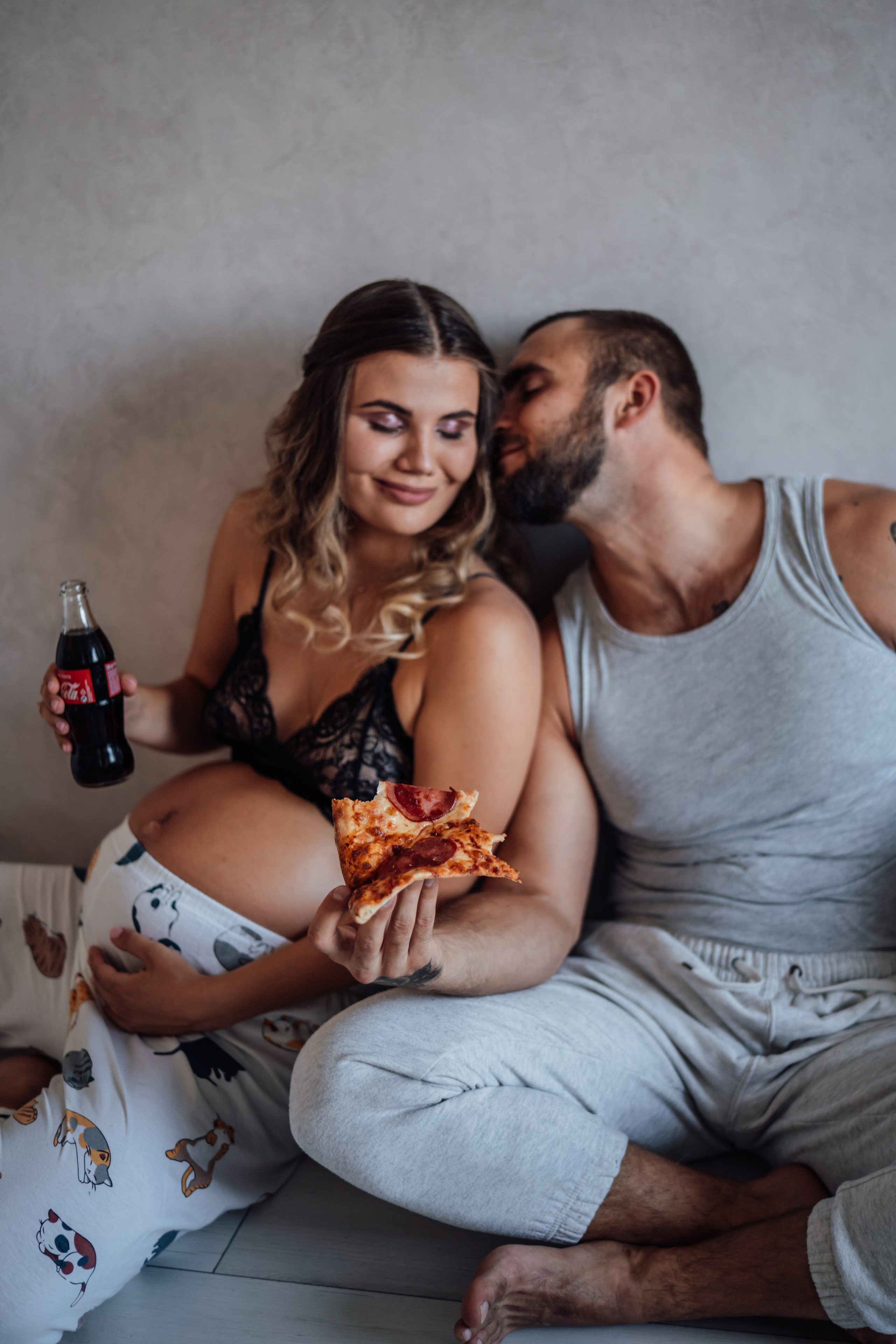 Pregnant. Portait photographer and videographer in Riga, Latvia, Julia Zhitluhina. Visual Artist