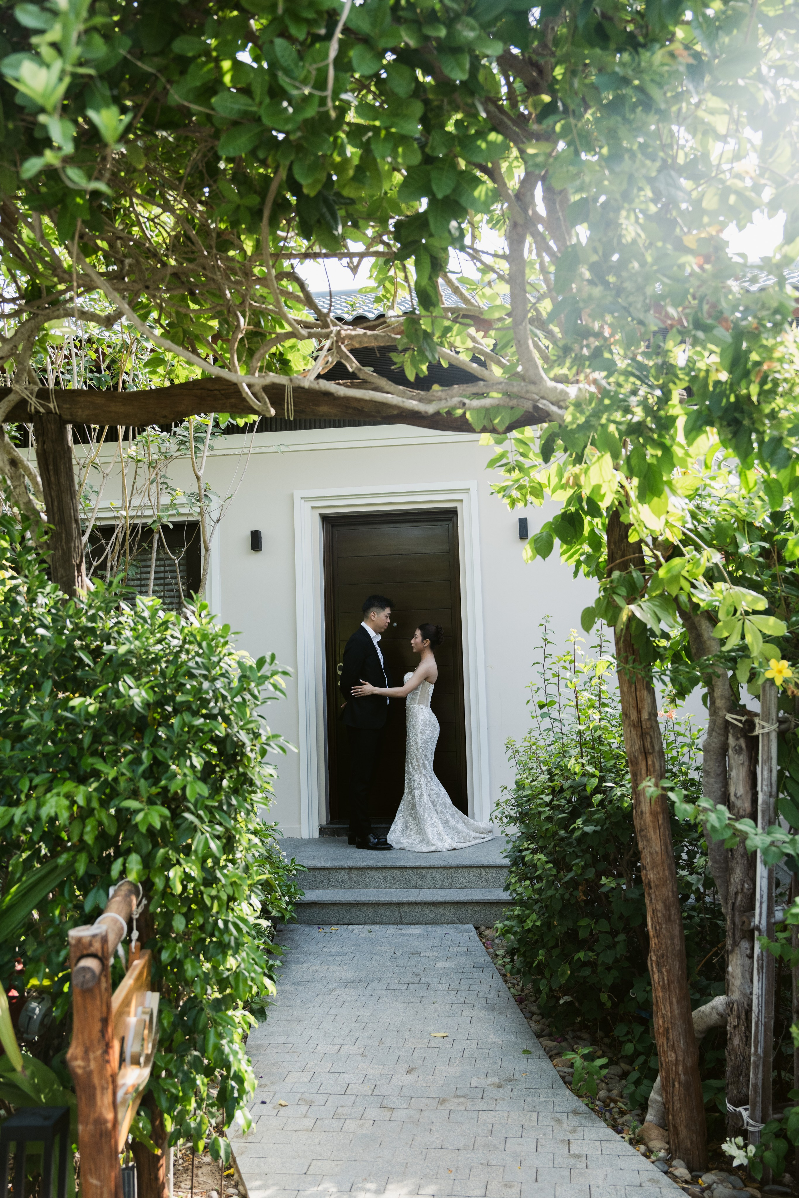 Yoshi + Xuan | Photojournalism. BenColor Studio