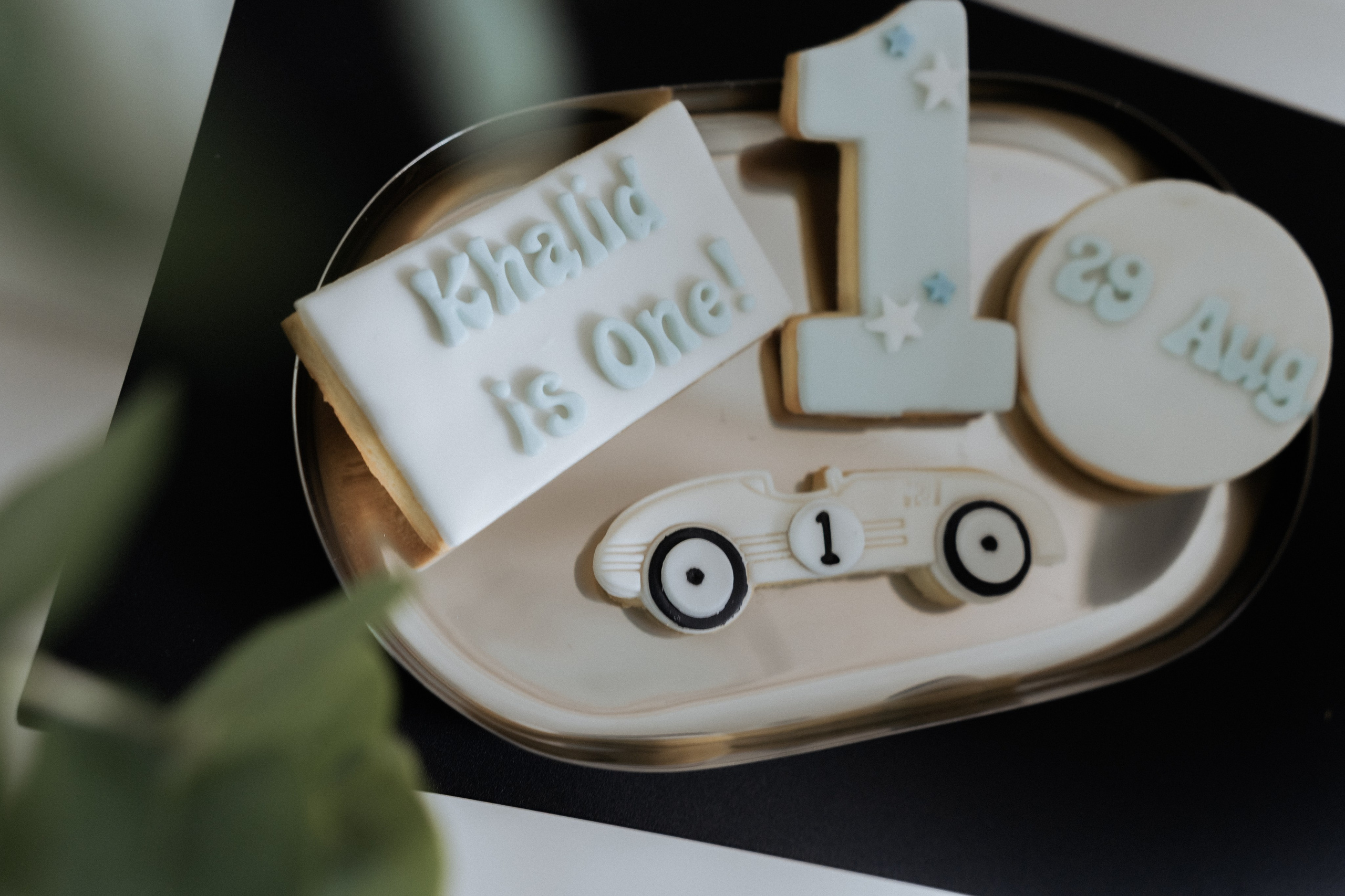 🎂 Birthday Photoshoot Abu Dhabi, Dubai | Professional Kids Birthday Photography. Professional Photographer Abu Dhabi, Dubai — Yulia Ismoilova | 2025