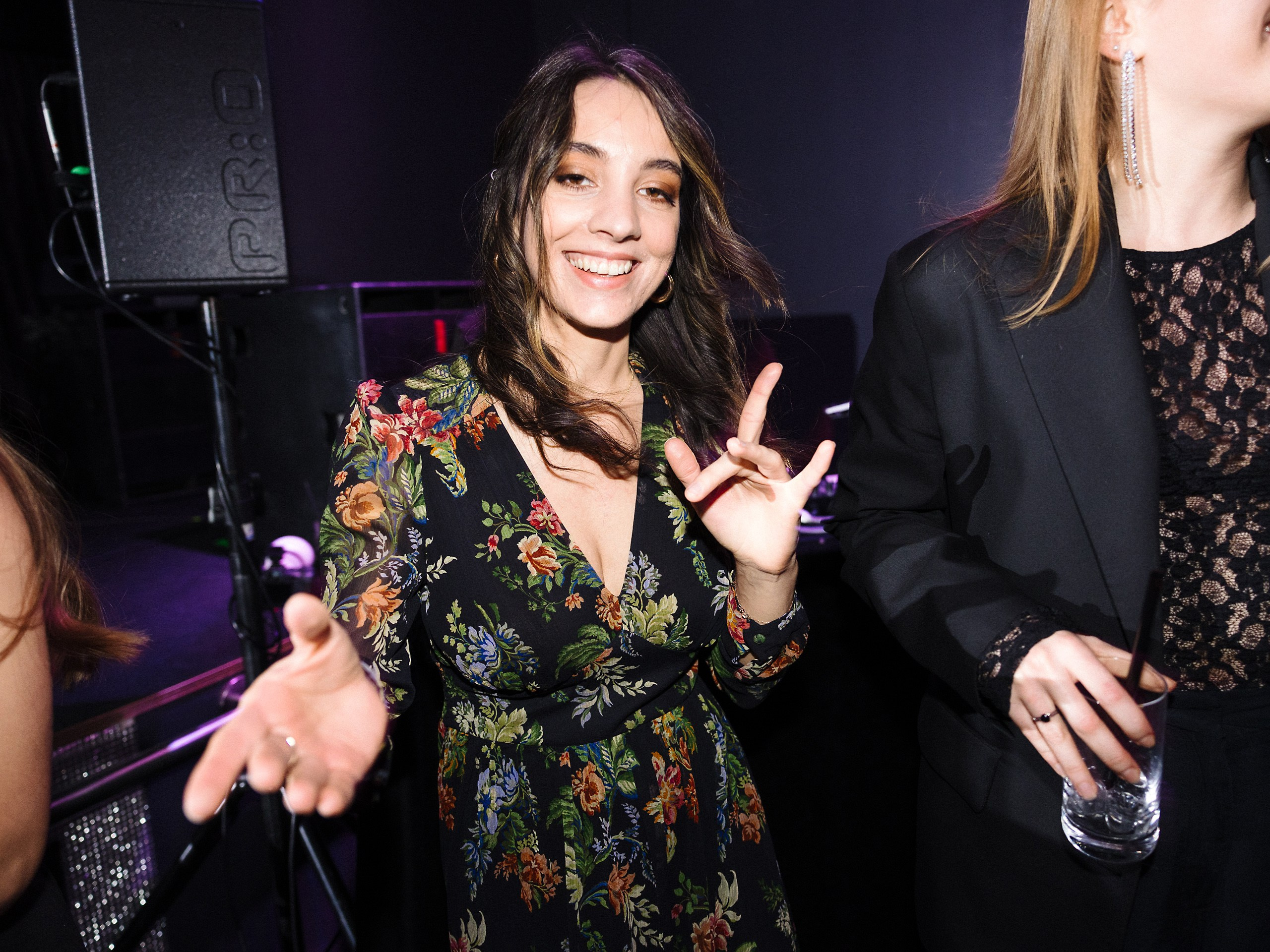 Фотосъёмка корпоративного Нового года в стиле «Оскар» — ярко, роскошно, незабываемо. Евгений Тимофеев | Свадебный и контент-фотограф и видеограф в Риге