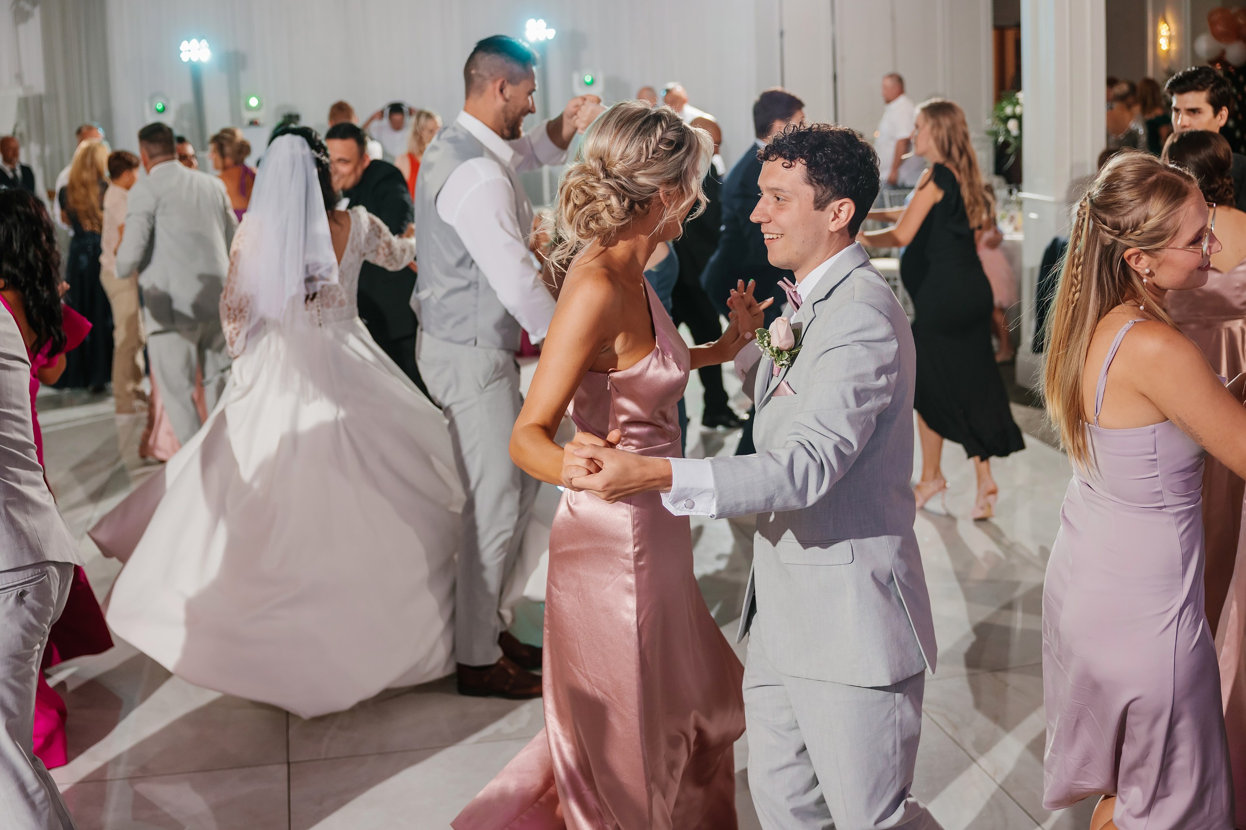 31.08.2024 Wedding. Wedding family event photographer in Chicago Nick Yushevich