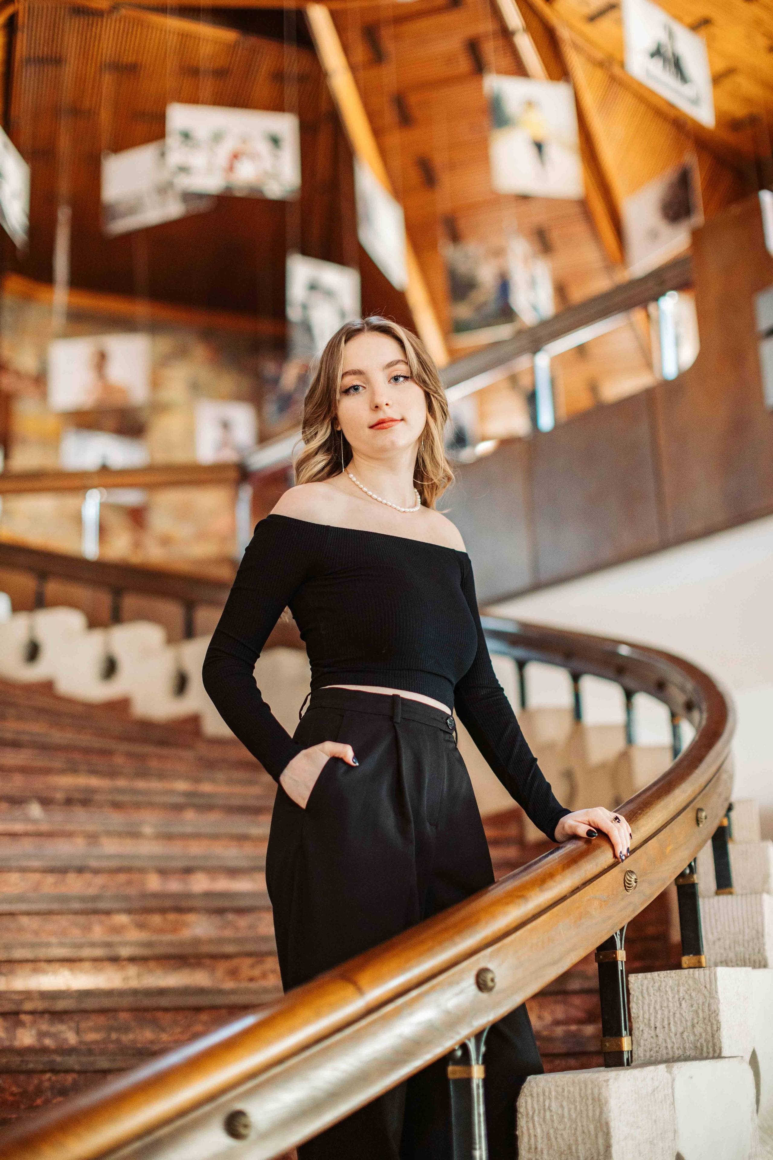 12C — Unirea. Contrast Studio