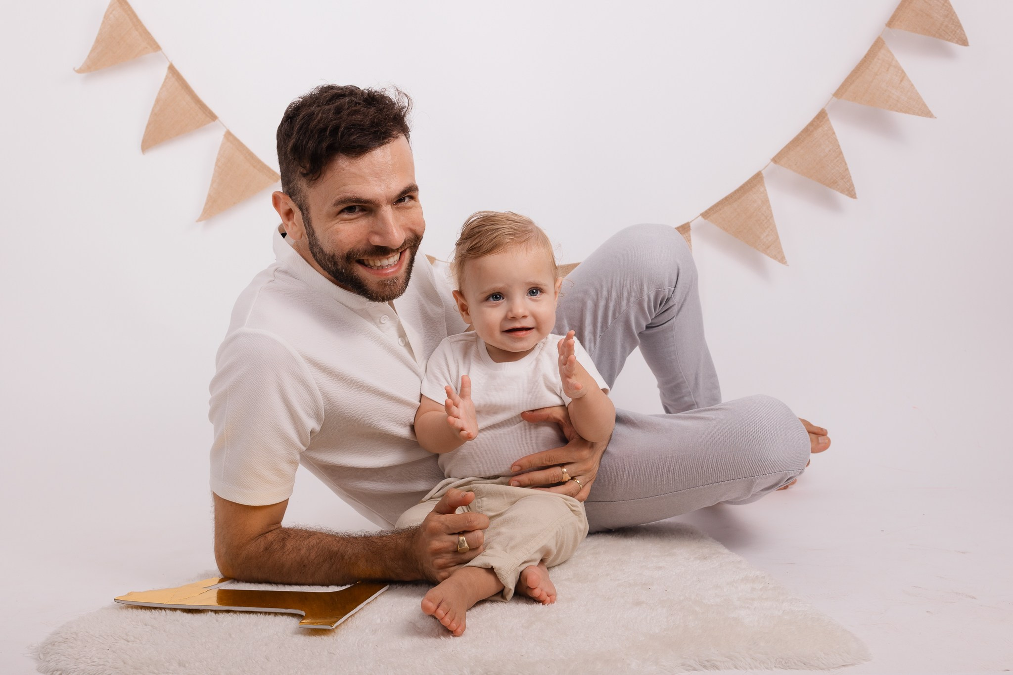 ינאי בן שנה. דף בית