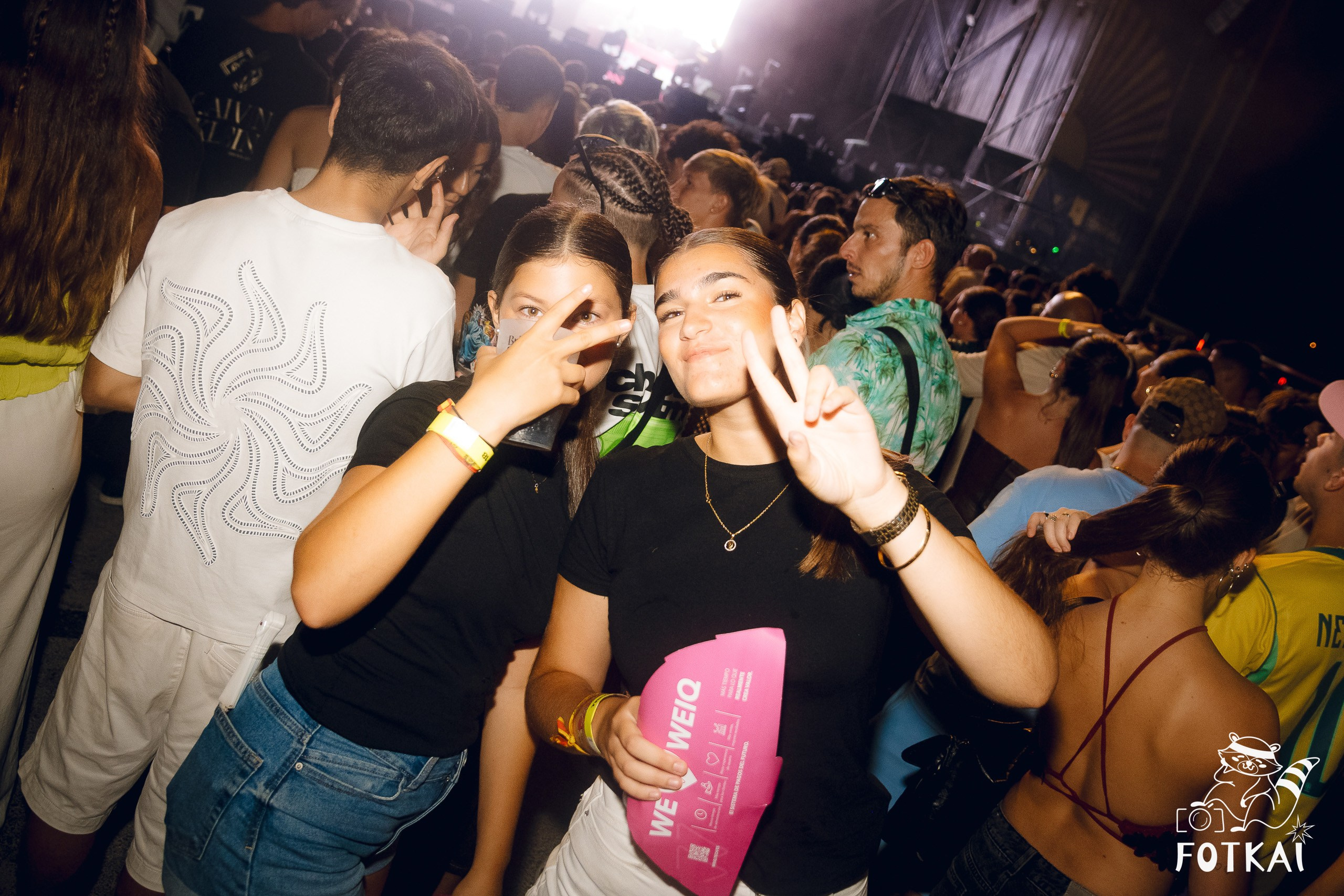 JC Reyes at Brilla Torrevieja Festival — Live Concert Photos in Torrevieja, Spain, 2026 | FOTKAI