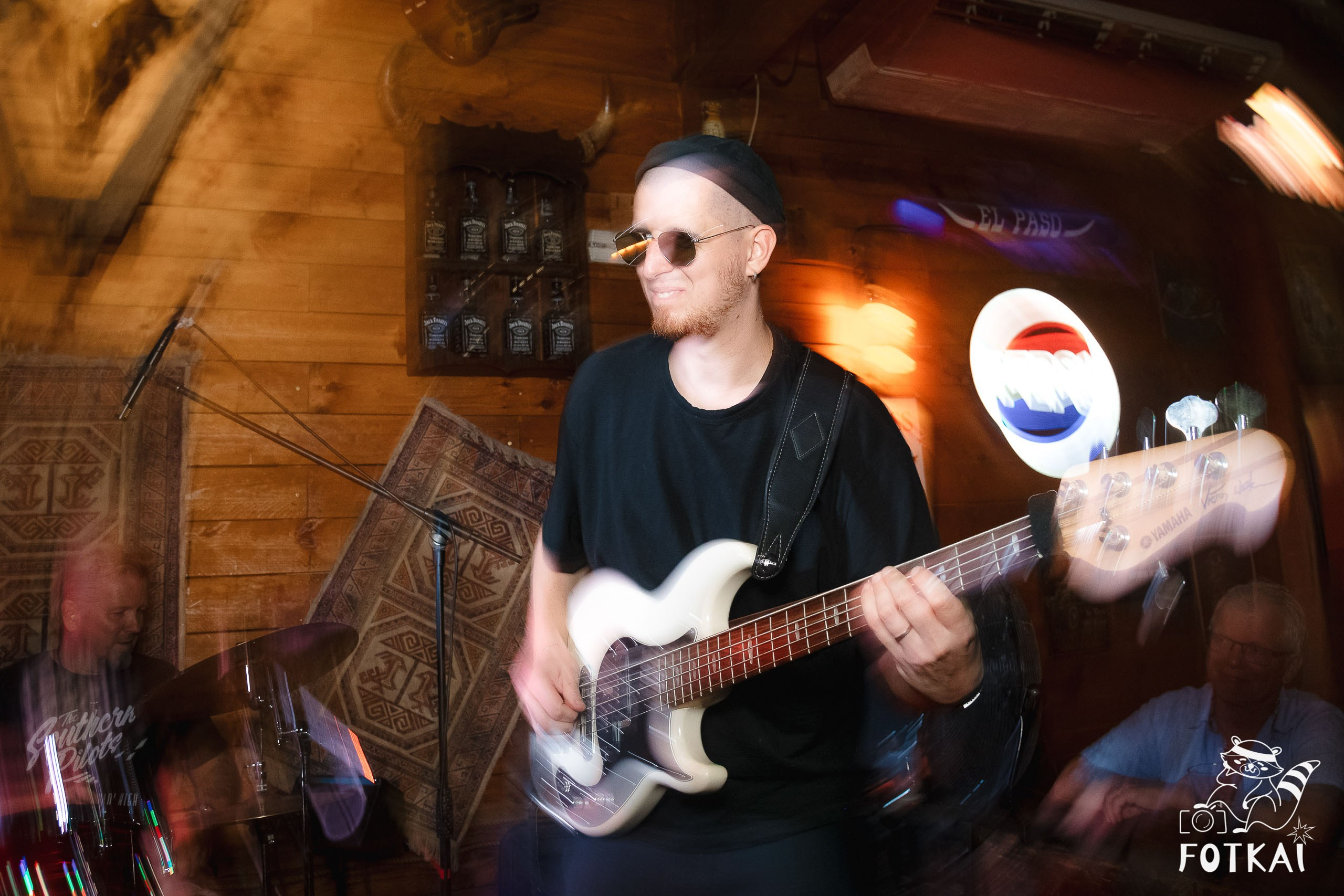 MonTorre Band en El Paso Rock Bar Torrevieja: Reportaje fotográfico 27.09.25 | FOTKAI
