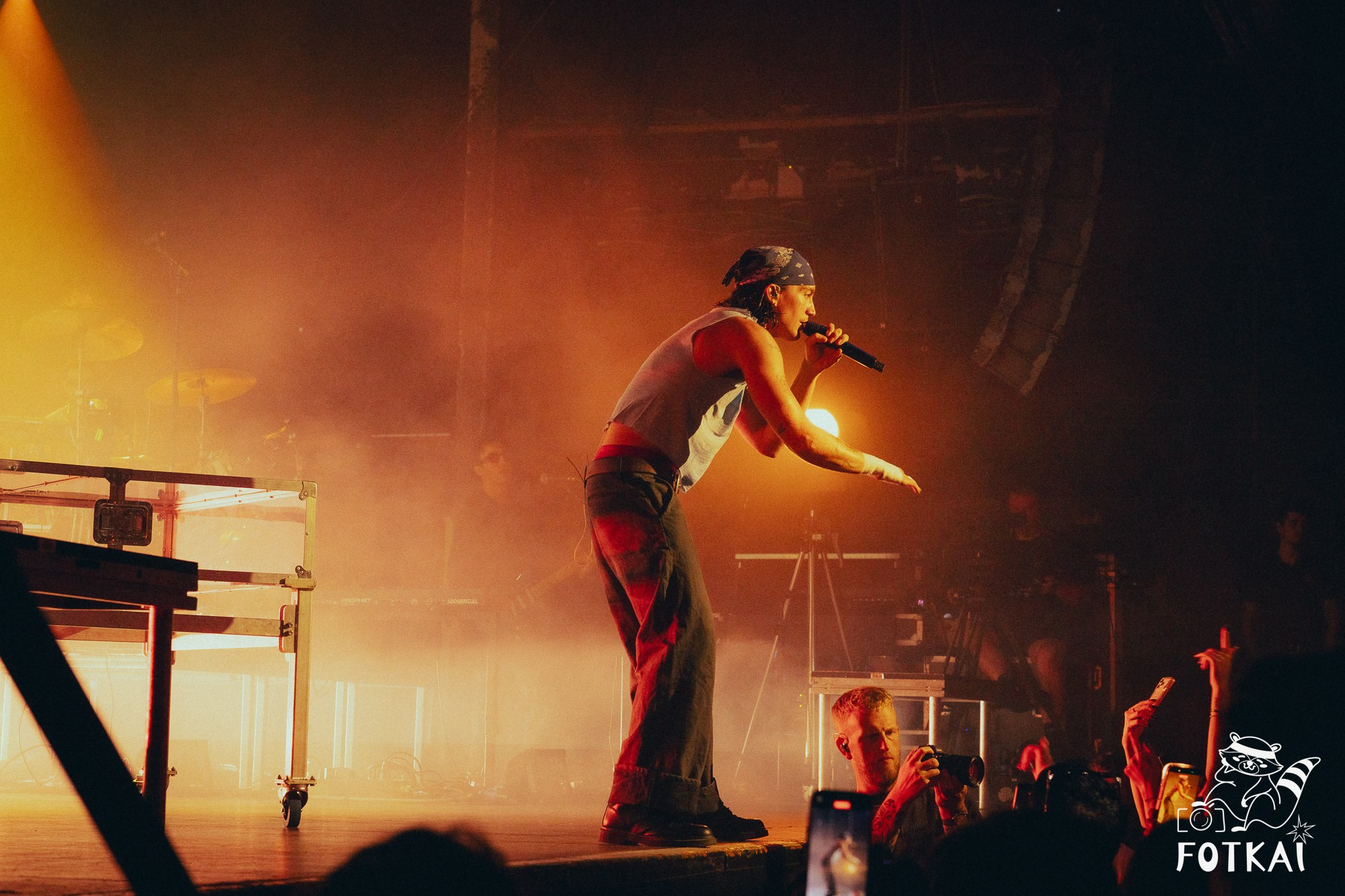 LANY — Concert Photos at Sala Razzmatazz, Barcelona, Spain 2026 | FOTKAI
