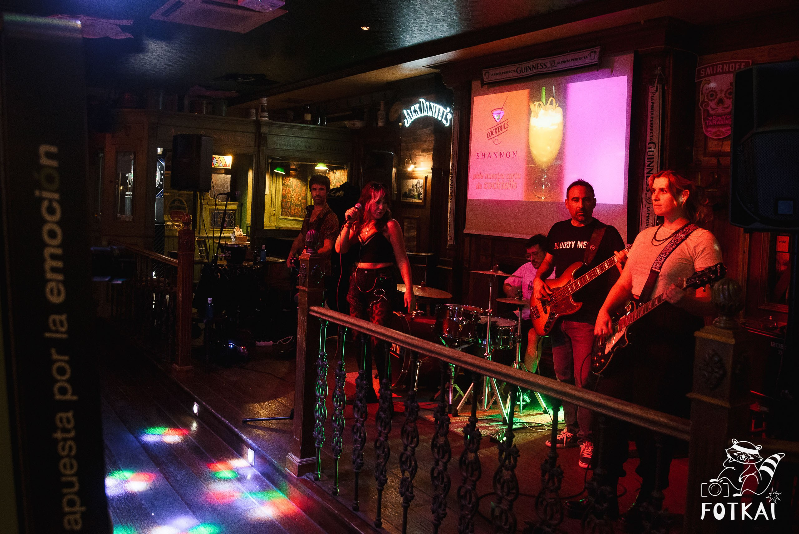 Bloody Mess en Shannon | Irish Pub: Reportaje fotográfico 15.08.25 | FOTKAI