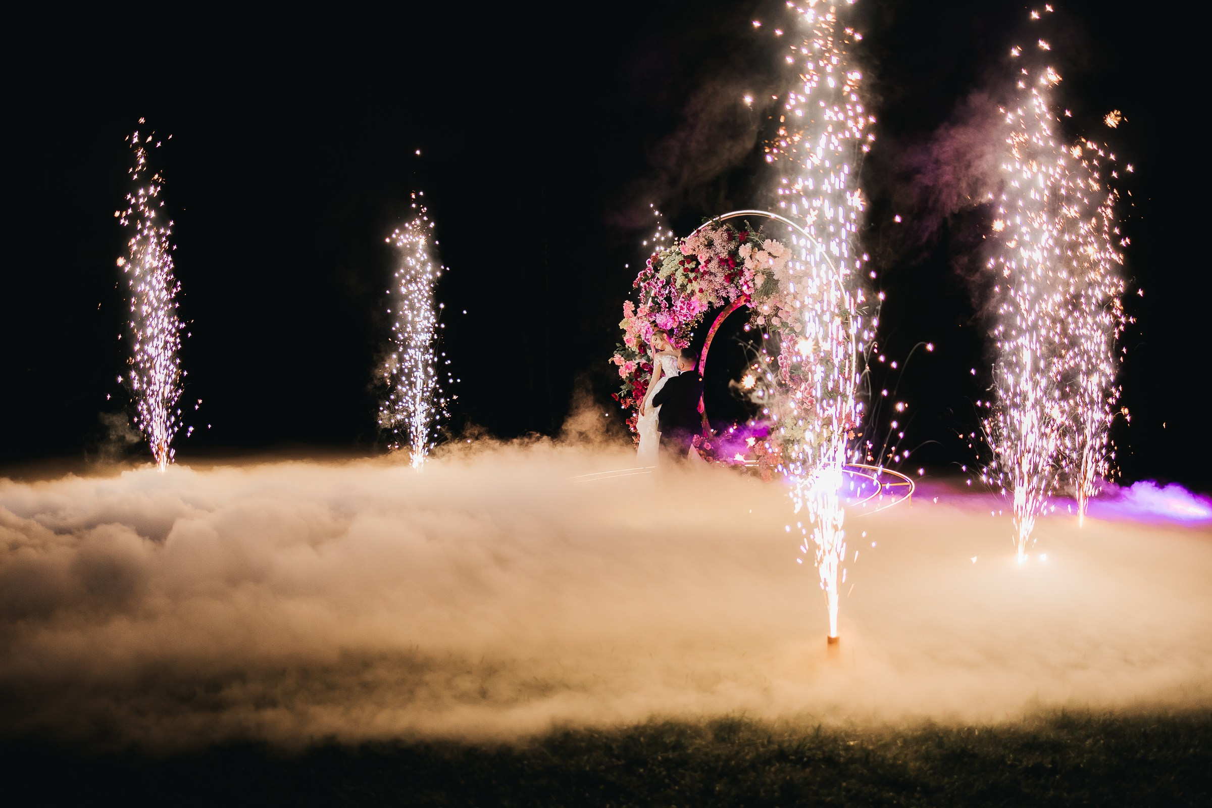 Araz & Daria. Destination wedding and fashion photographer in Riga Igor Davidovich