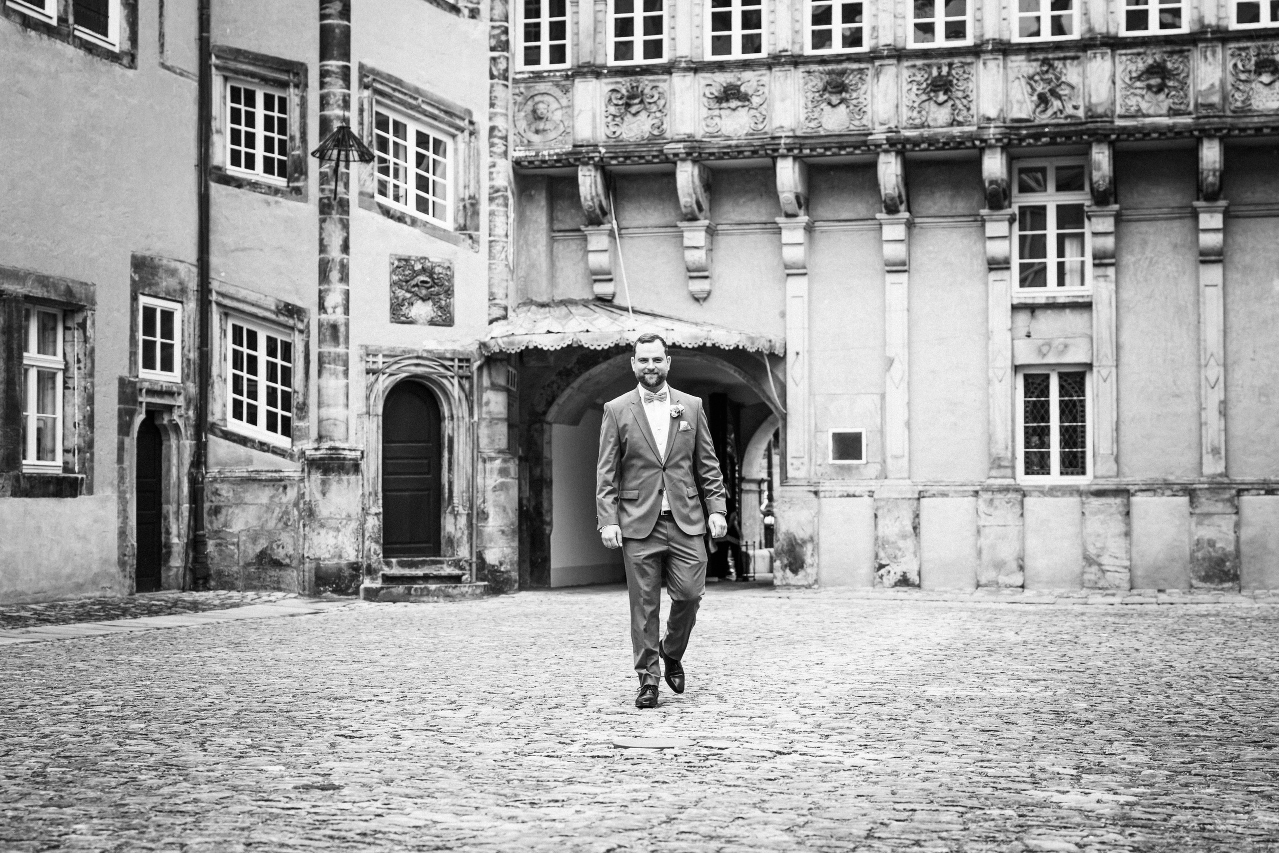 Hochzeit im Schloss Detmold – Kreatives Hochzeit Fotoshooting & Emotionale Hochzeitsreportagen!. Hochzeitsfotografin in Gütersloh | Authentische Hochzeitsreportagen | TK Photographie