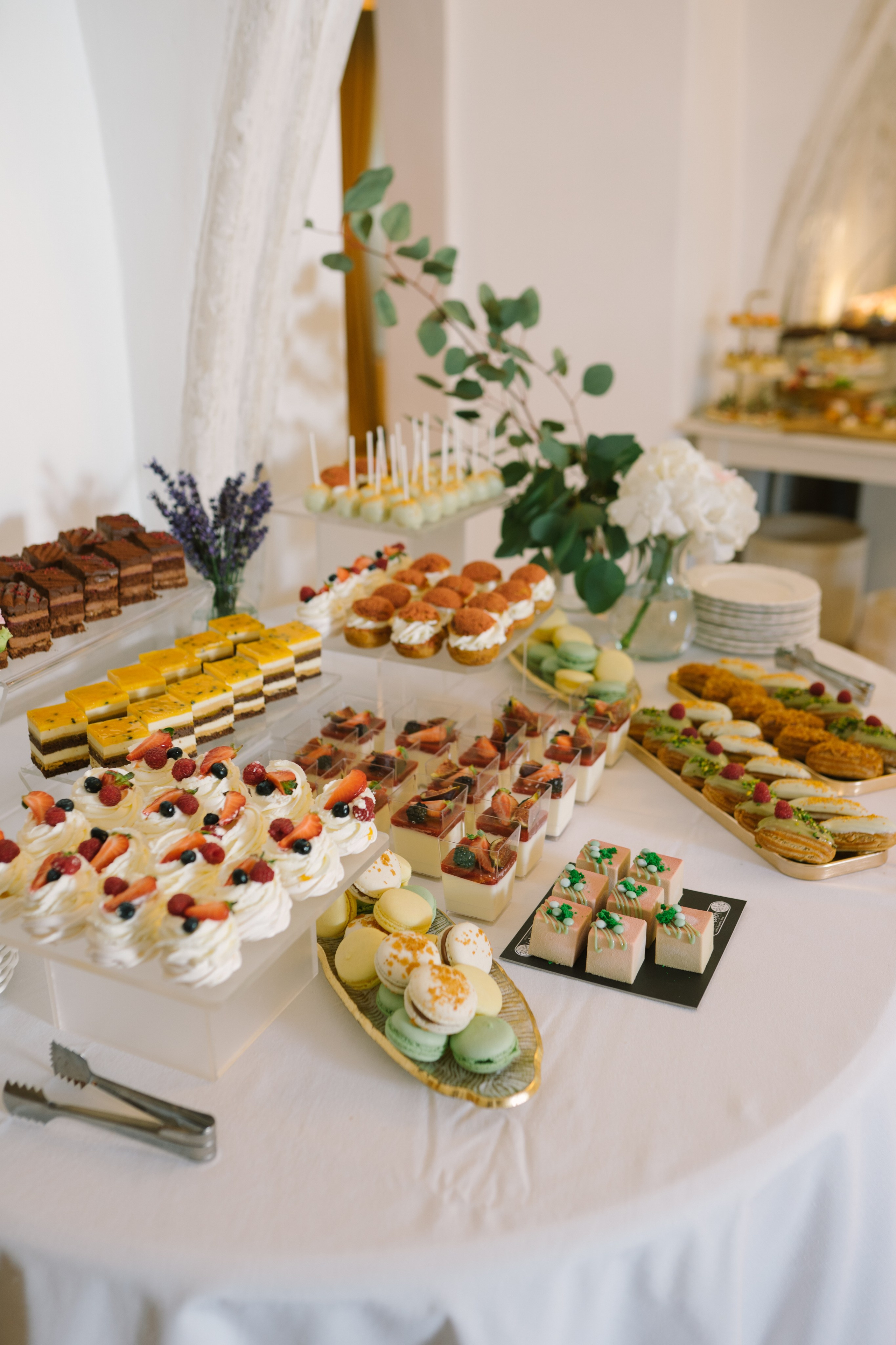 Fotografie de Eveniment Brașov: Povești Vizuale | Mădălina Beda. Madalina Beda- Artist vizual, fotograf, doula la nastere, consultant babywearing Brasov si in toata tara