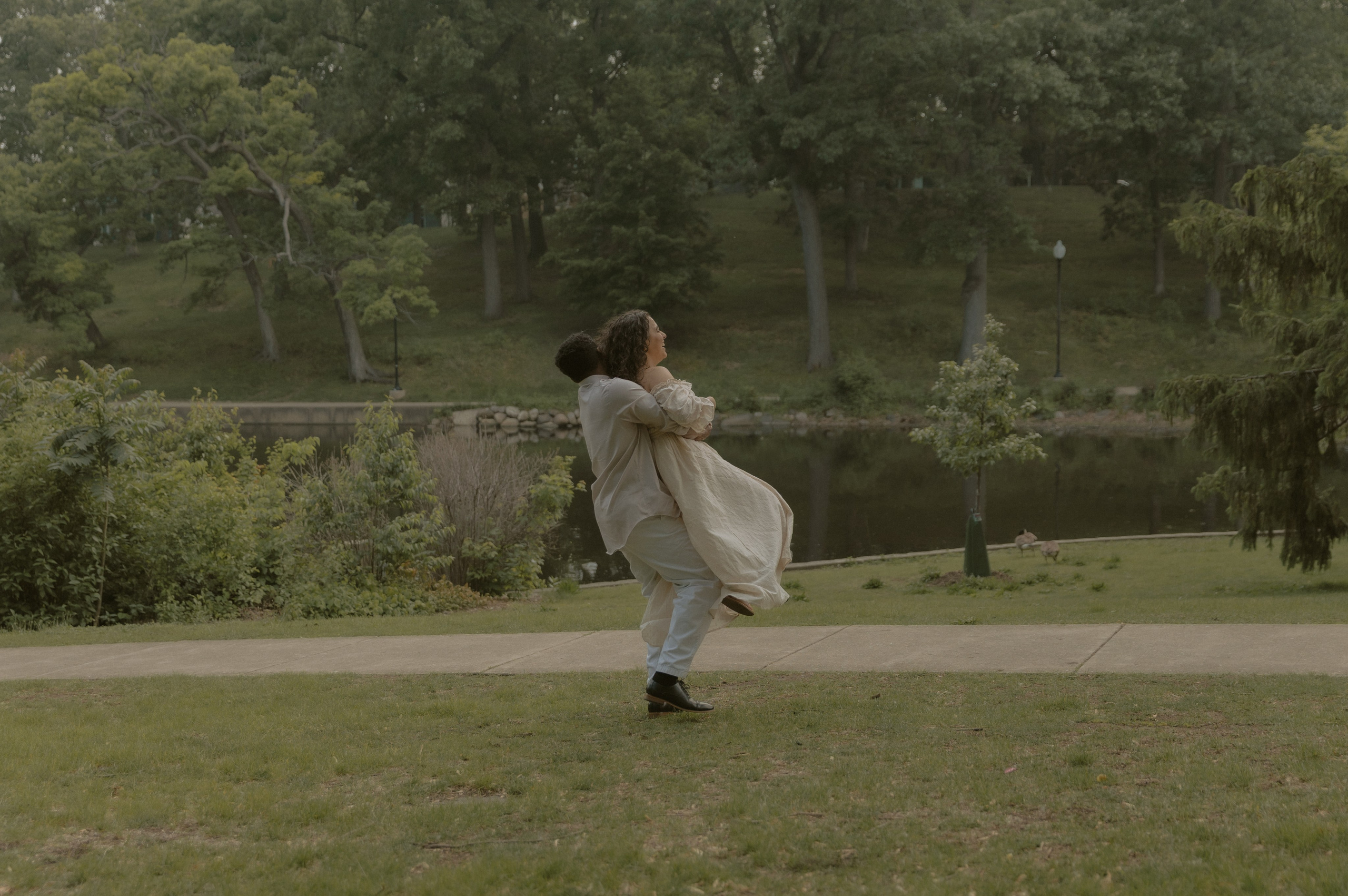 T&C. Couple photographer in Chicago