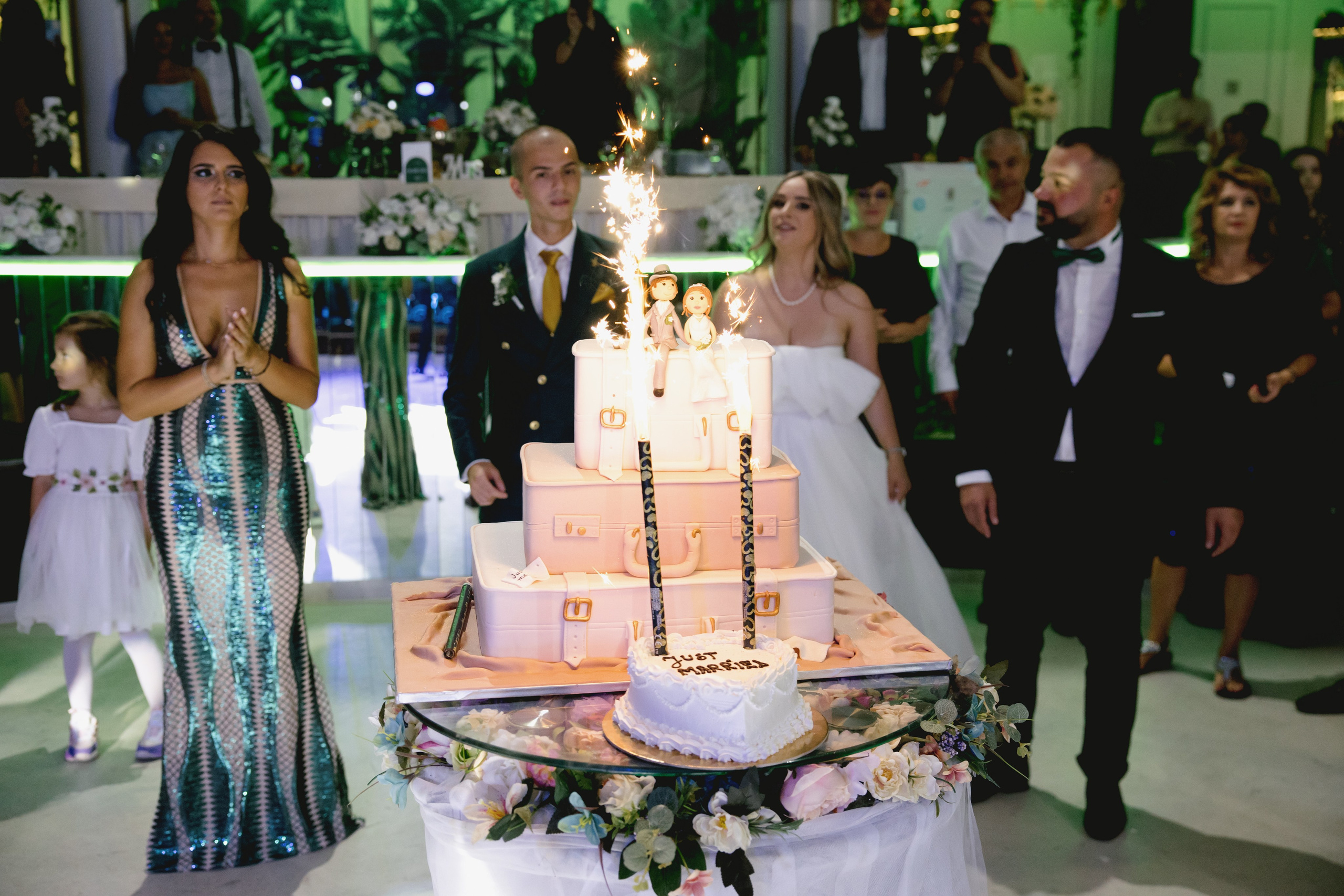 Bianca & Mihnea Pitesti. MDimaFotoStudio. Fotograf de nuntă, evenimente private și de familie