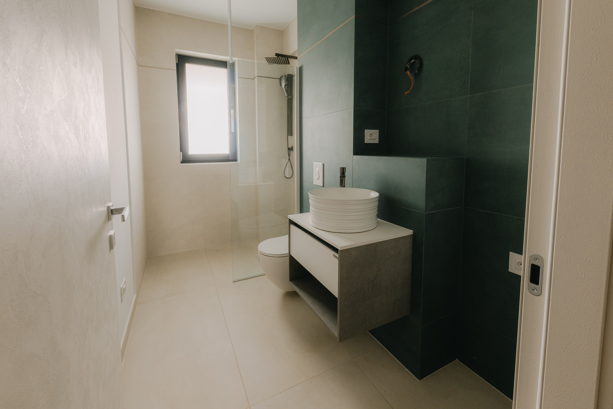 Imobiliare & Interioare - Foto