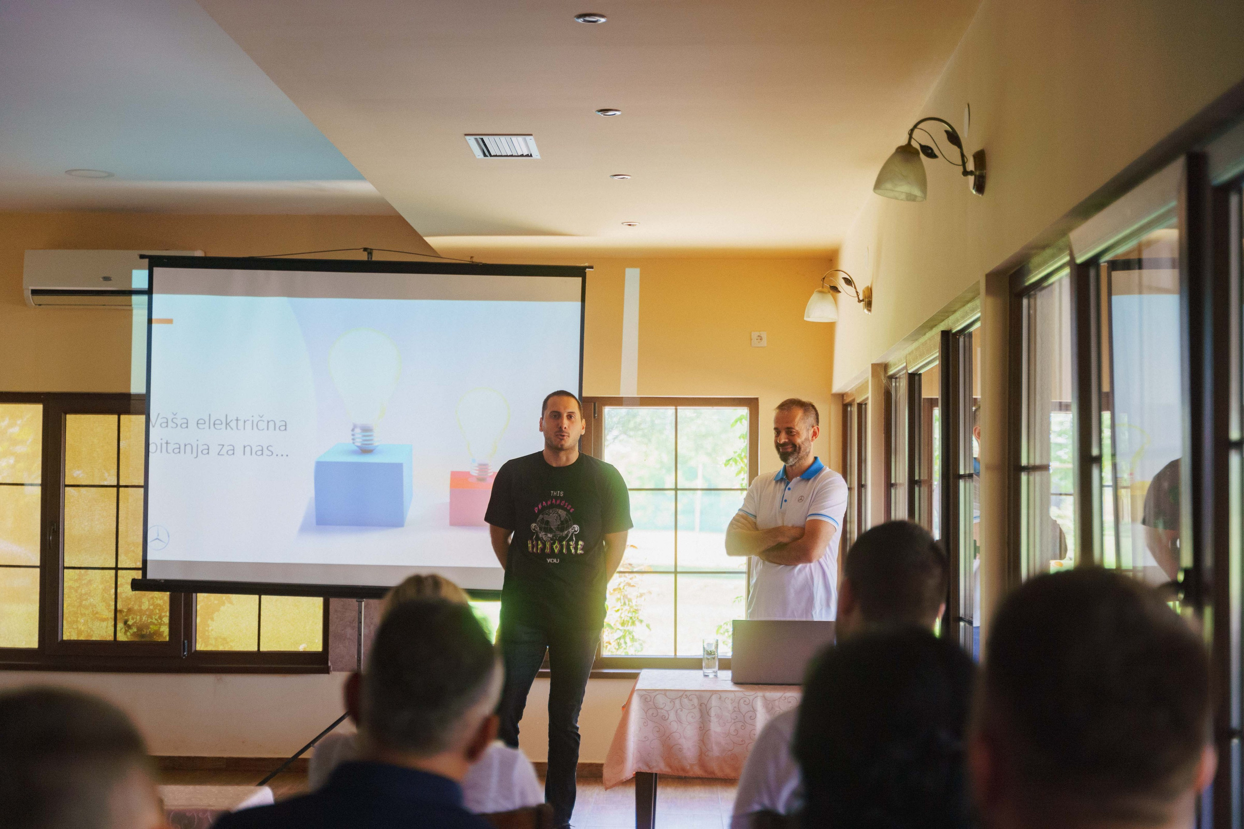 Auto kuca Mikom EV event. Жуков Студио