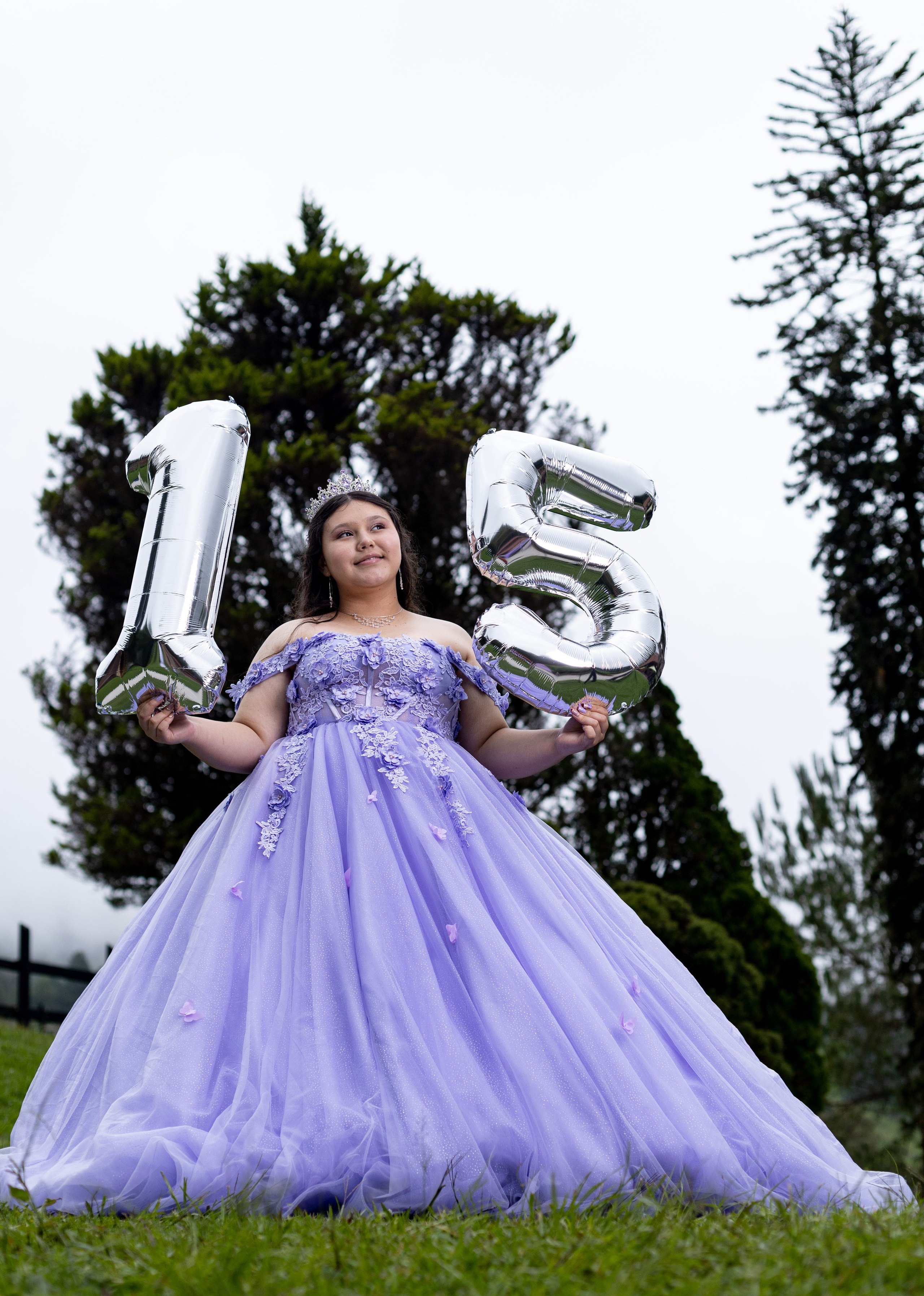 Fotógrafo para fiestas de 15 años pre 15 años álbum de fotos para 15 años fotografías de princesas las mejores fotos de 15 años. Fotografía profesional para su evento en Caldas por SERFOTOGRAFÍA