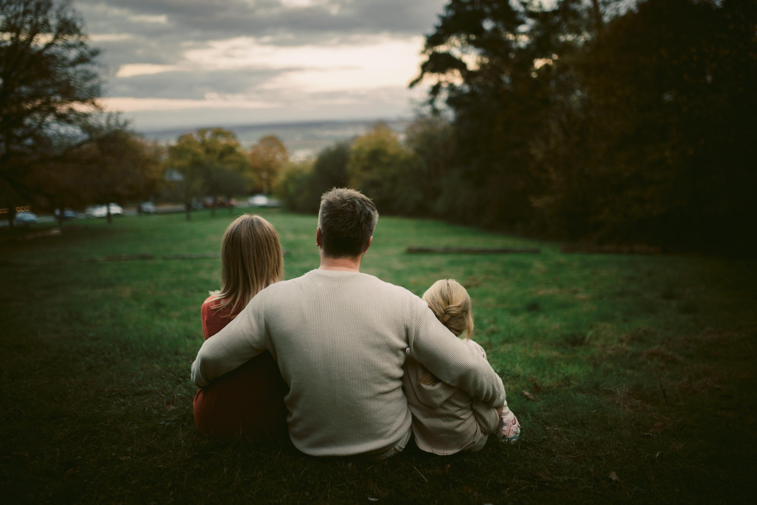 Julia + Viktor + Lea. GoldenHourStory