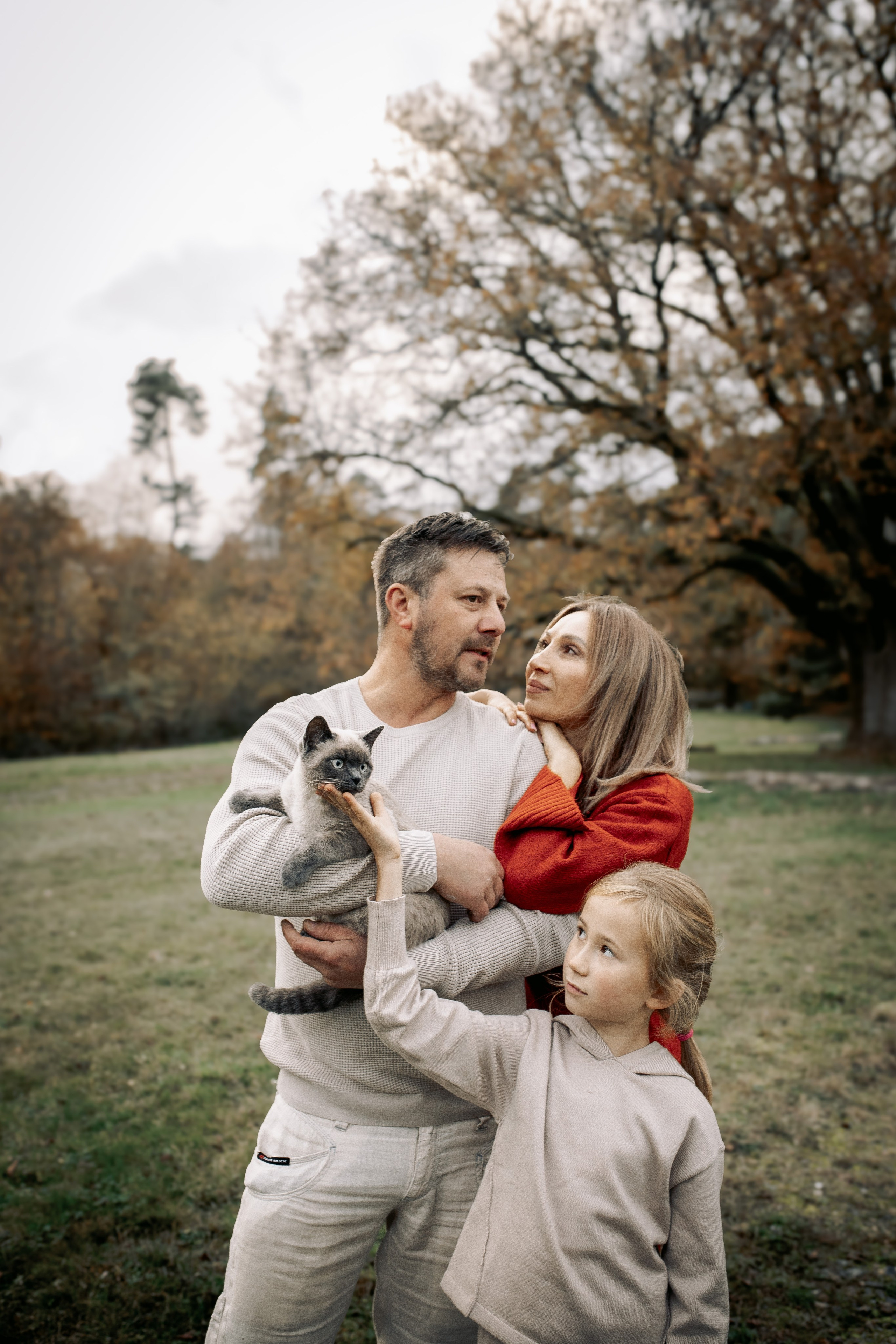 Julia + Viktor + Lea. GoldenHourStory