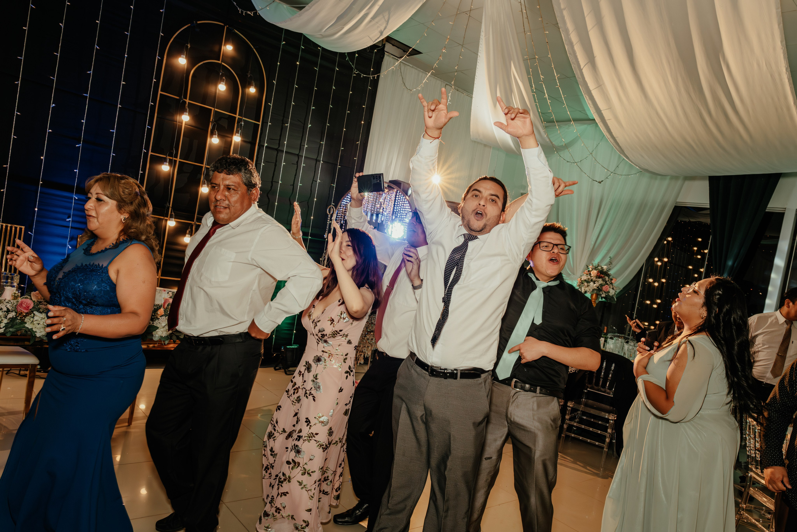 ANGIE + MANUEL BODA RELIGIOSA. Studio KVTA | Fotografía y Video de Bodas en Arequipa