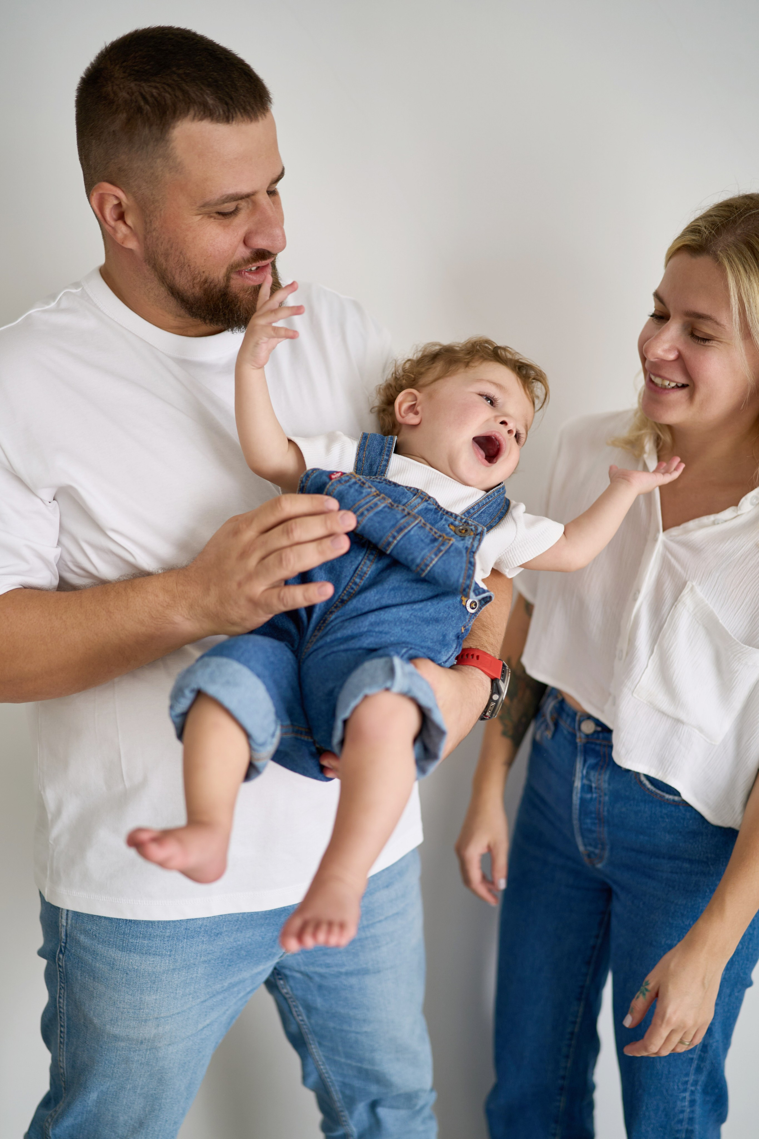 Gilad is 1 year old. צלם אלכס ברט בישראל