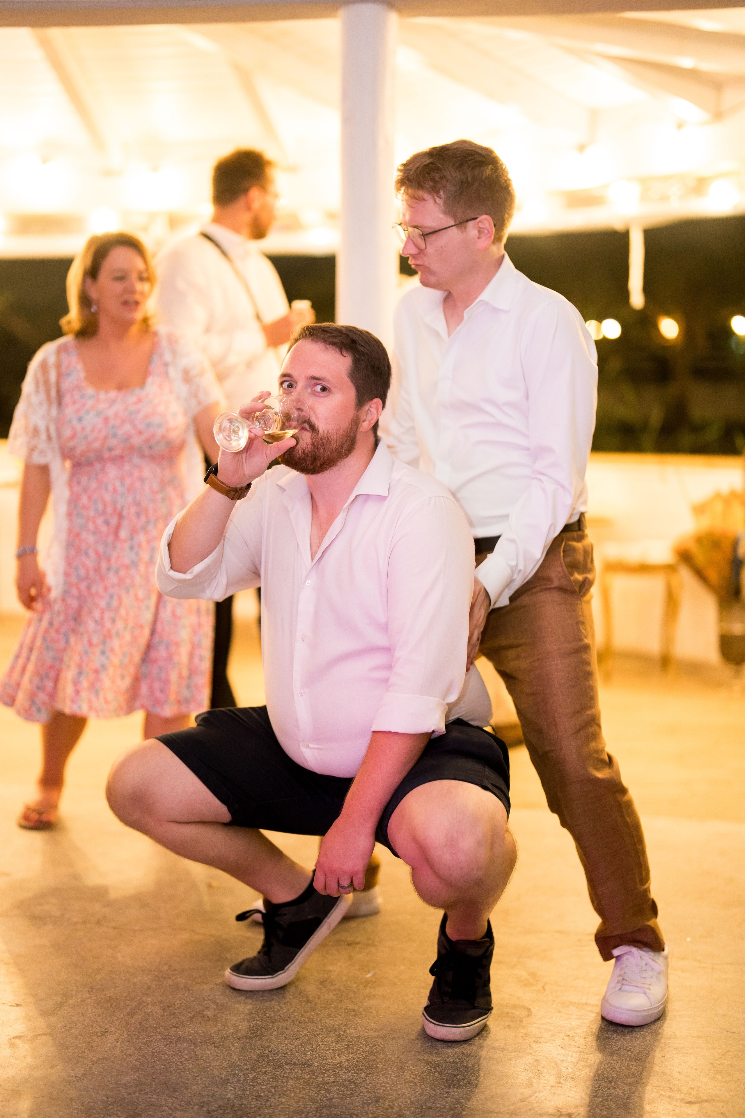 PARTY. Gabriel Florea — Fotograf nuntă București