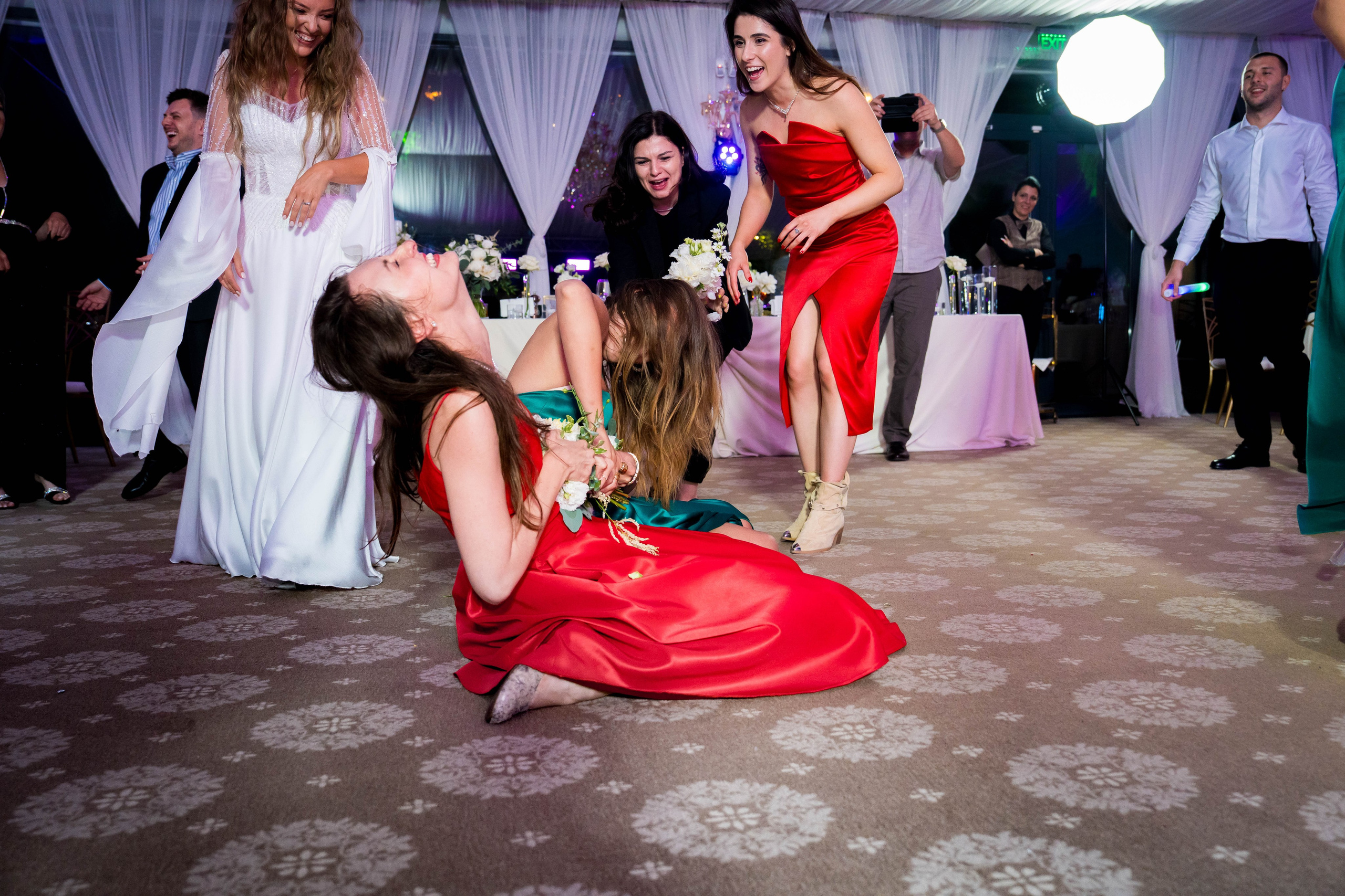 PARTY. Gabriel Florea — Fotograf nuntă București