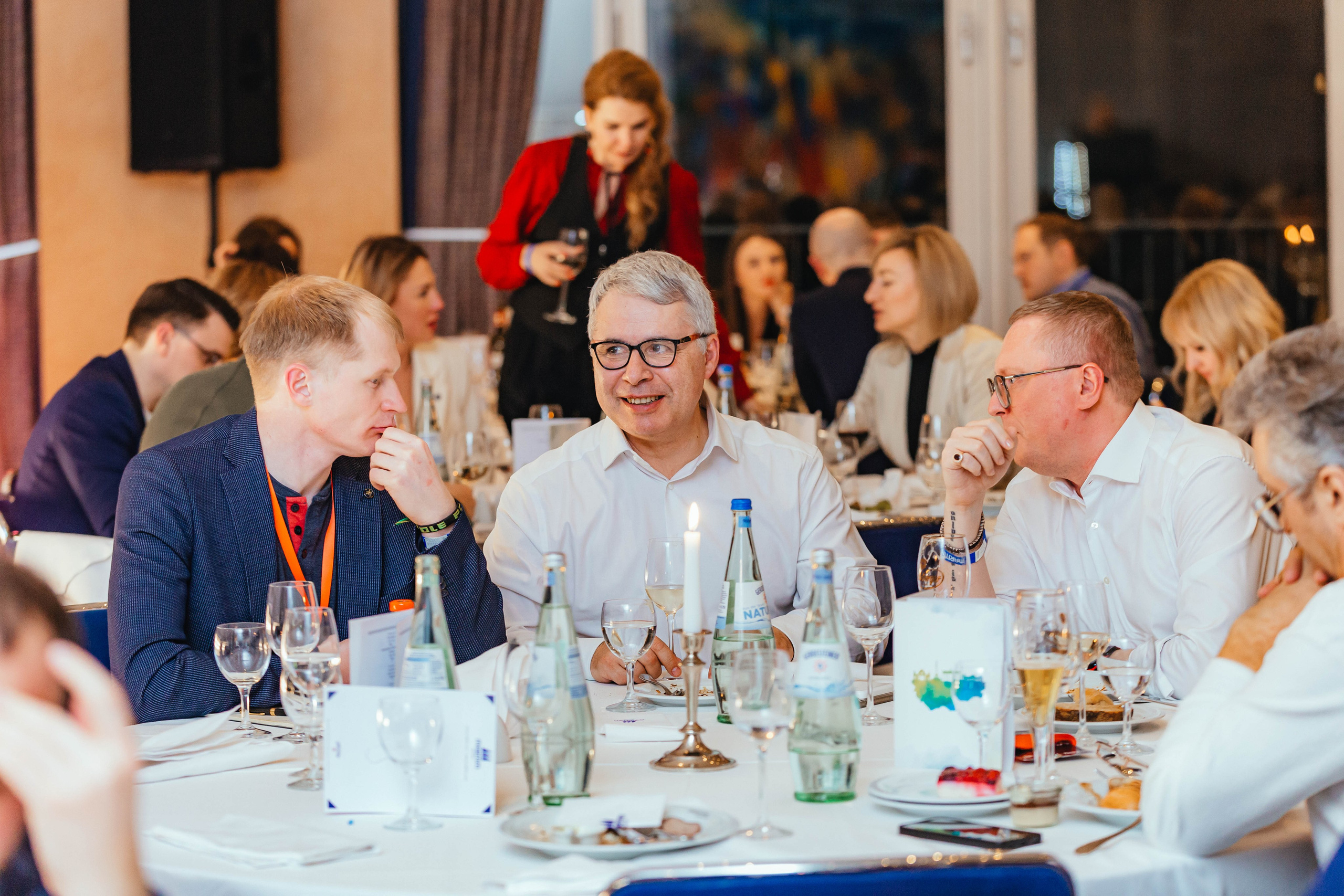 Club Bizon. Portrait family photographer in Berlin Elena Zakh