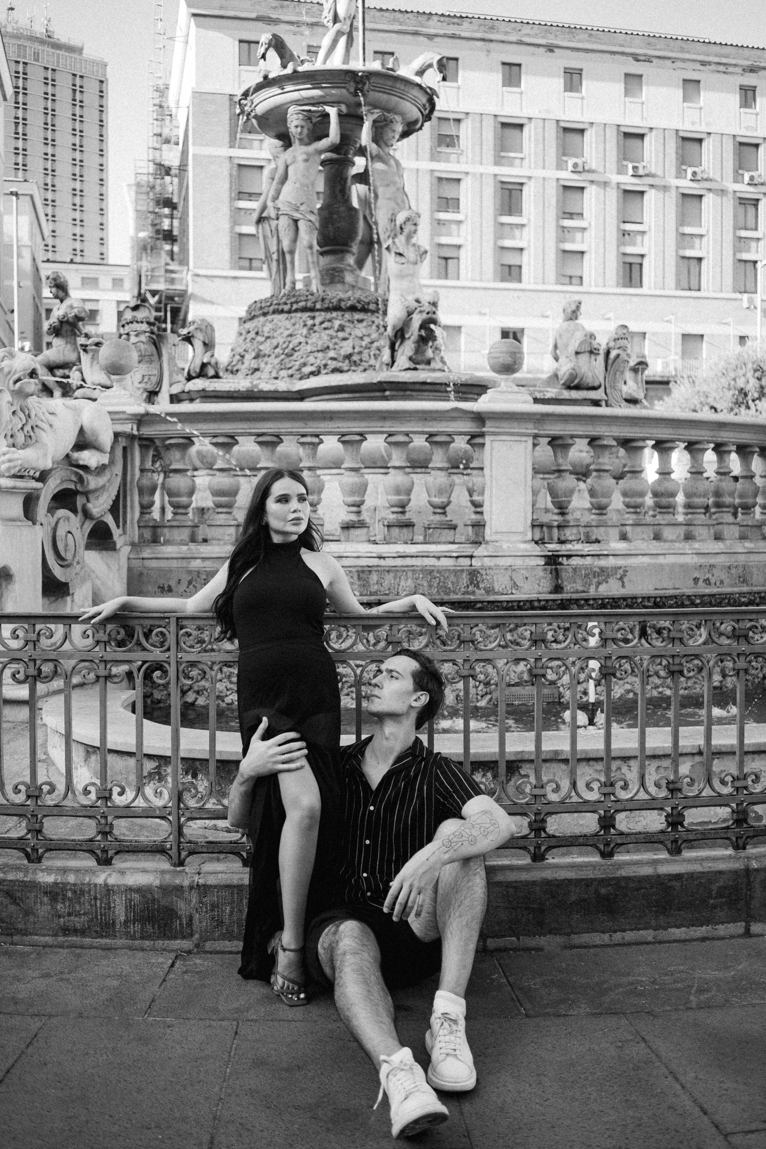 Sasha & Lisa +1. Pagina principale